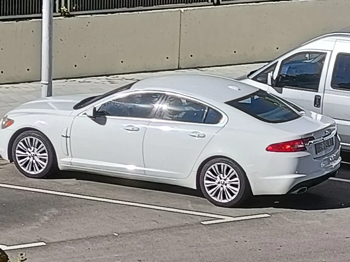 Jaguar XF XF I 2008 Berlina 3.0d V6 Premium Luxury auto Bianco - 2