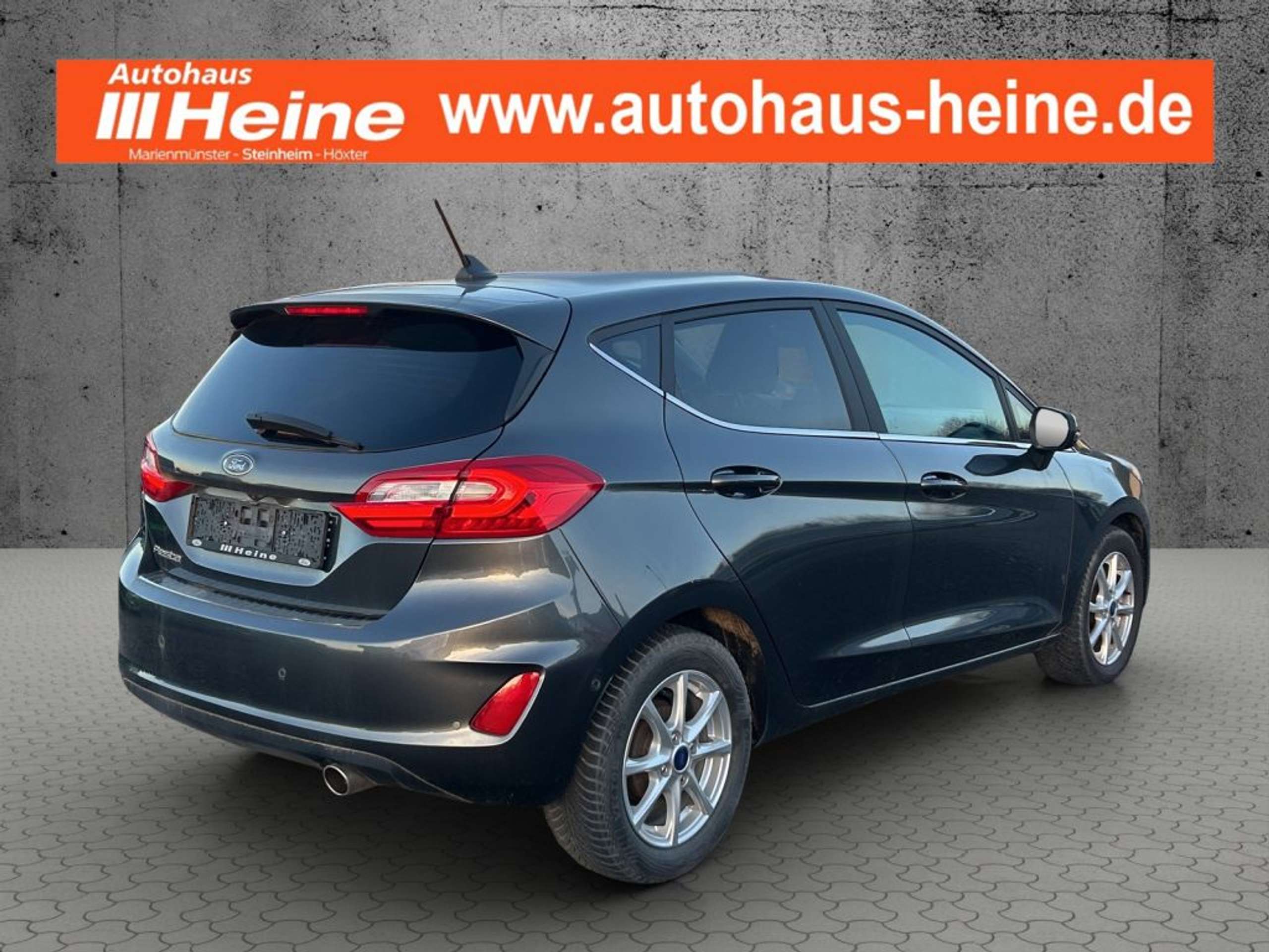 Fahrzeugabbildung Ford Fiesta 1.0 EcoBoost S&S TITANIUM X - mit KI generiert/bearbeitet