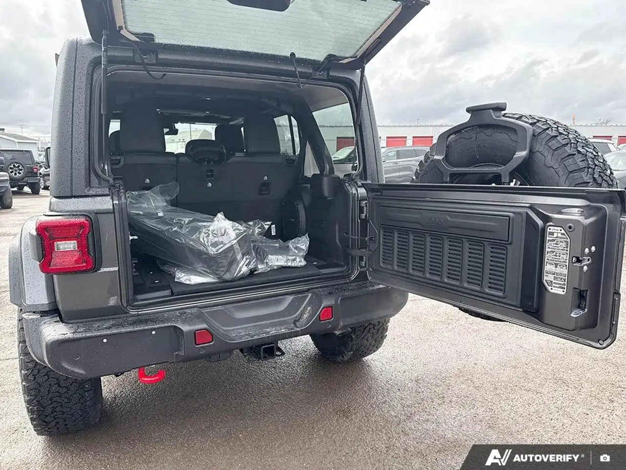 Jeep Wrangler снимка Jeep Wrangler