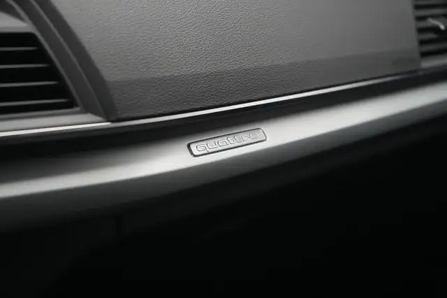 Audi Q5 view 26