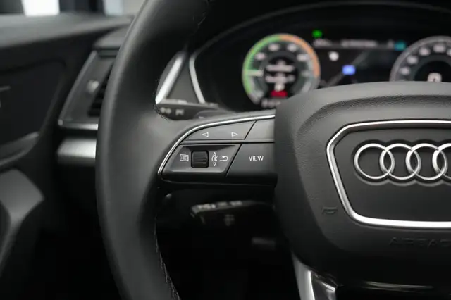 Audi Q5 view 19
