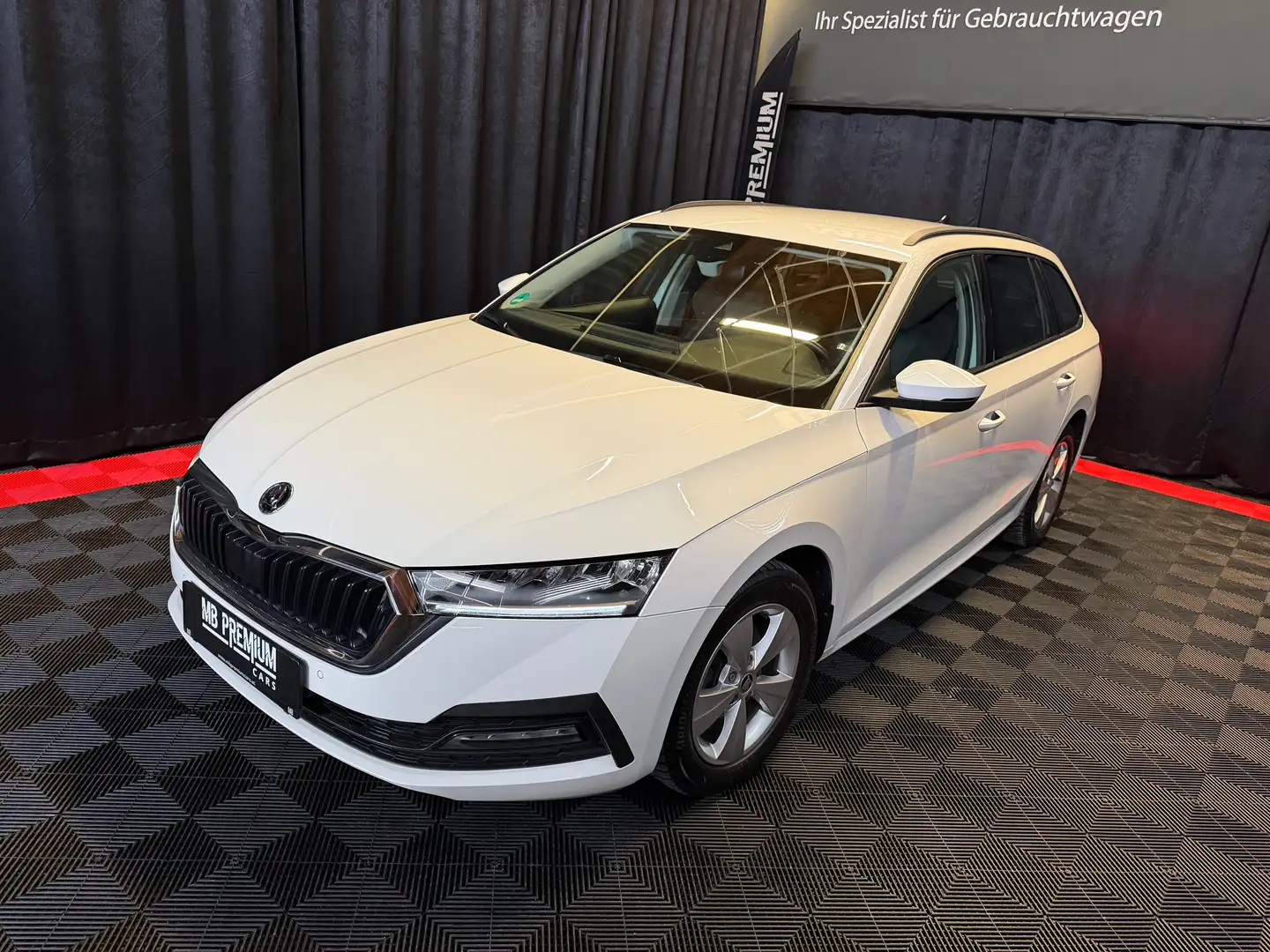 Skoda Octavia Ambition *LED*VIRTUAL*1-BESITZ* Weiß - 2