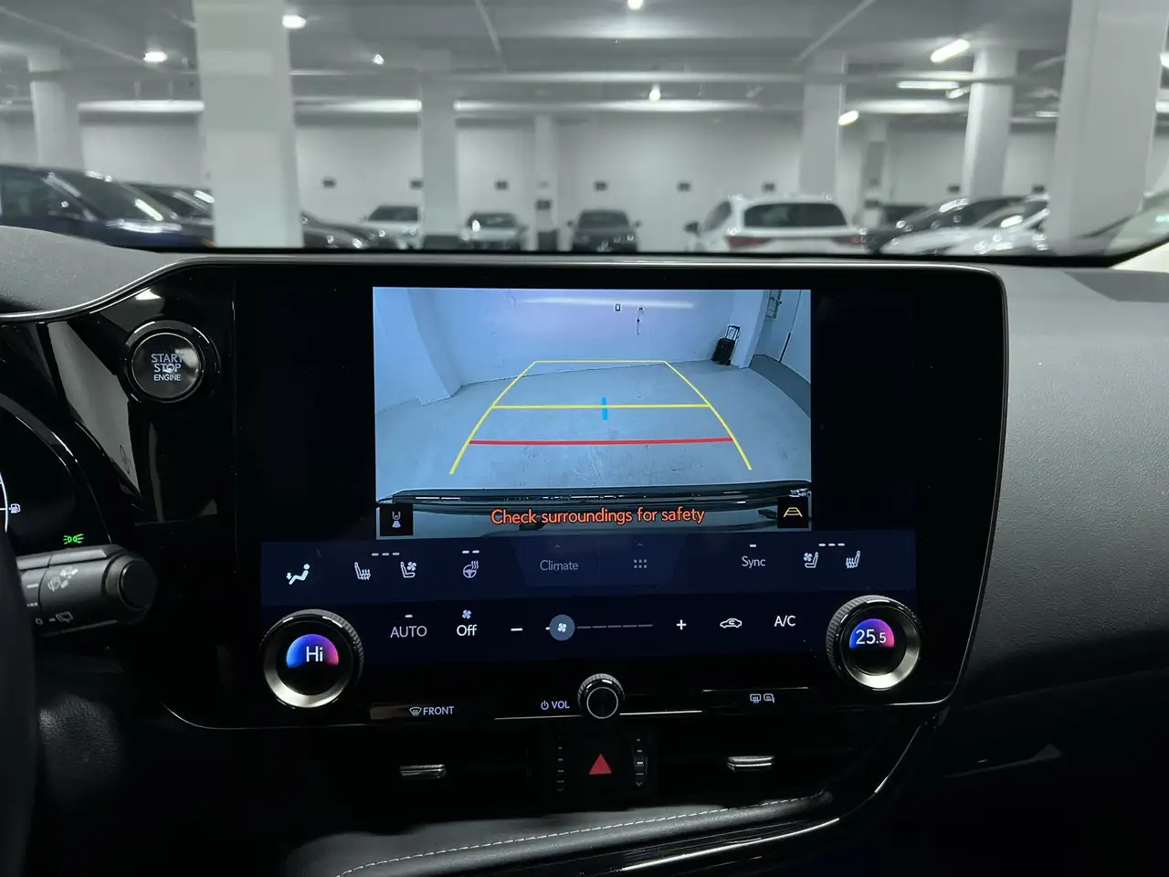 Lexus NX снимка Lexus NX