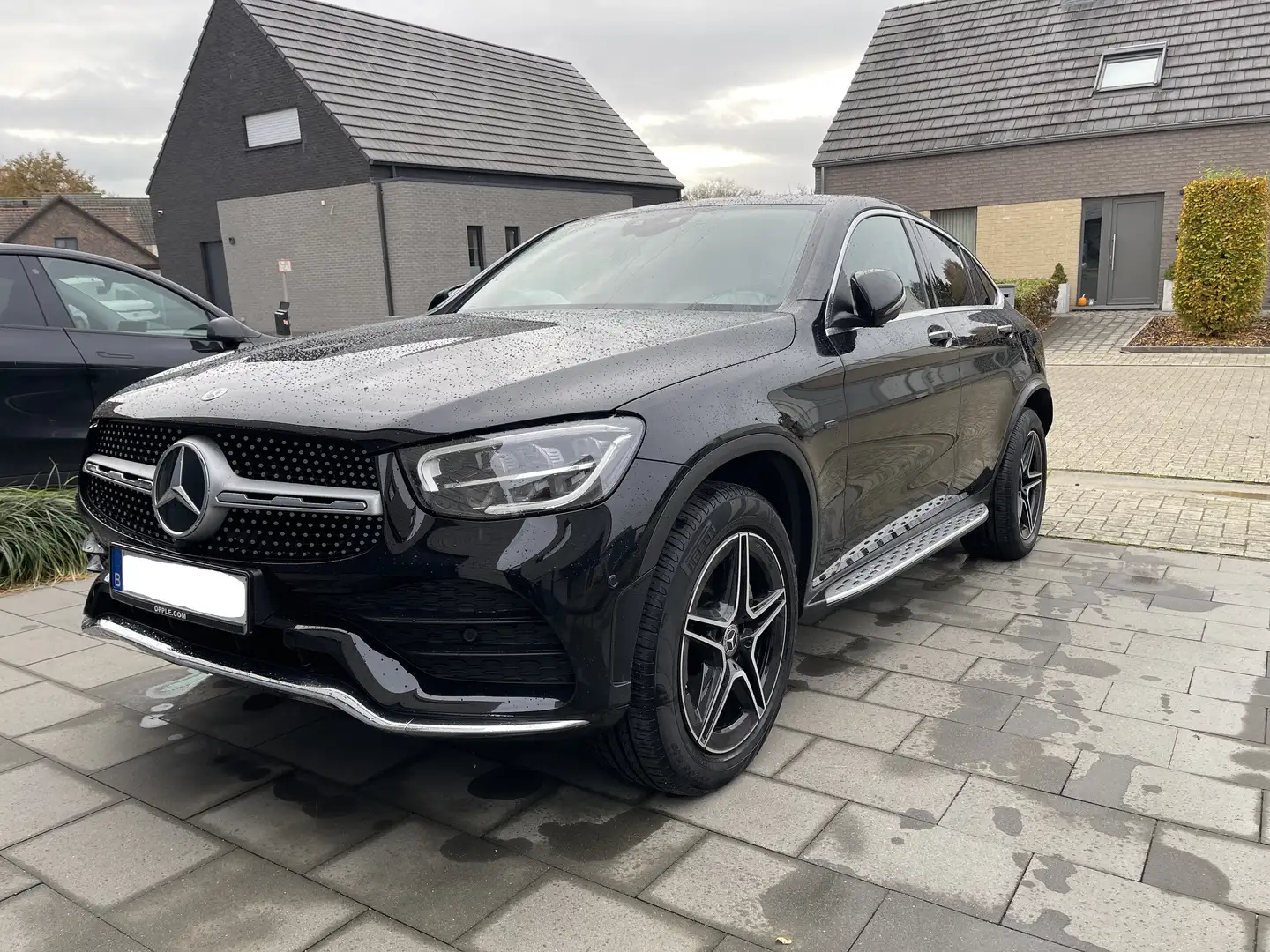 Mercedes-Benz GLC 300 GLC-Coupe 300e 4Matic 9G-TRONIC AMG Line - 2