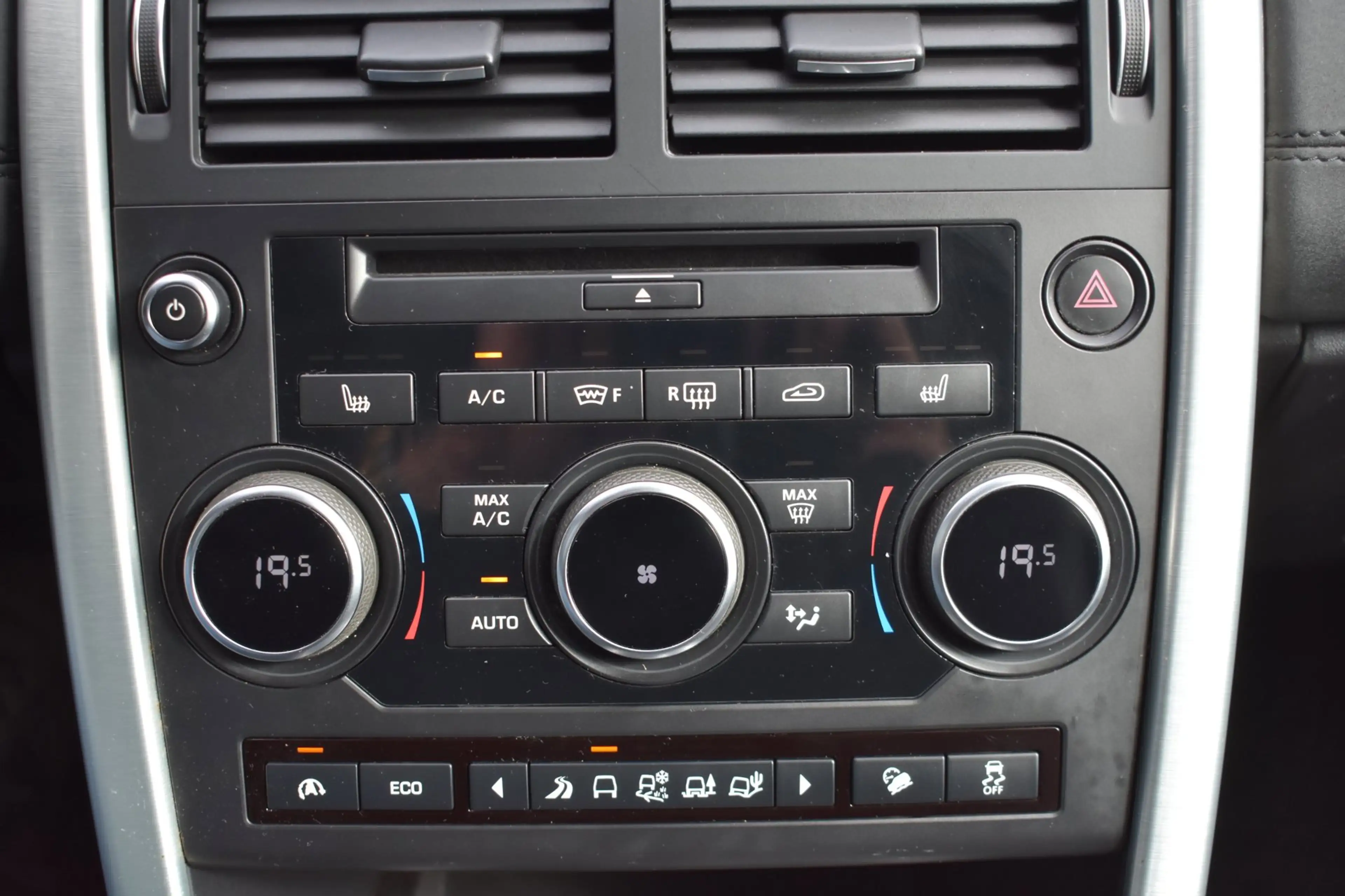 Land Rover Discovery Sport 2.0 TD4 HSE Luxury '17 Ketting hoorbaar!!! Leder P — photo 21