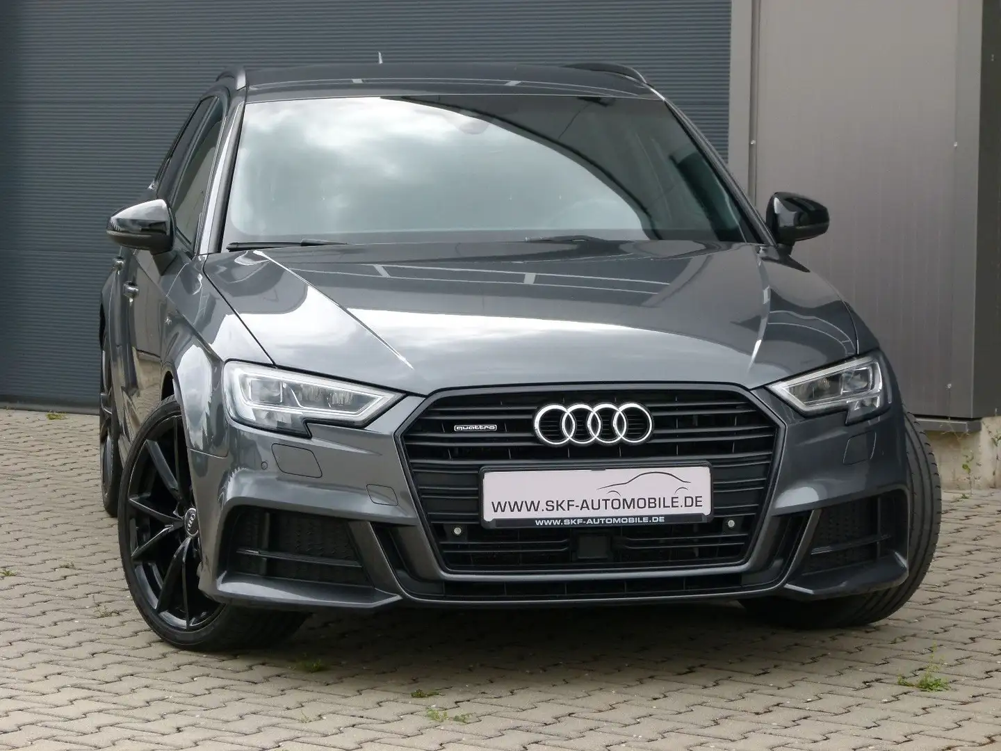 Audi A3 2,0TDI quattro sport S-Line LED ACC Navi PDC Grijs - 2