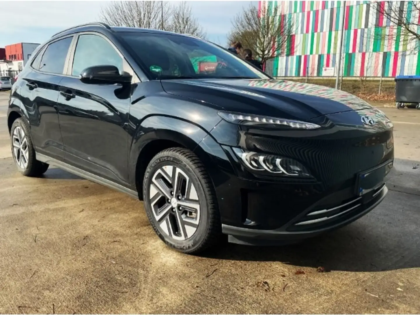 Hyundai KONA Trend Elektro 2WD Navigations-Paket Mica-Lackierun Schwarz - 2