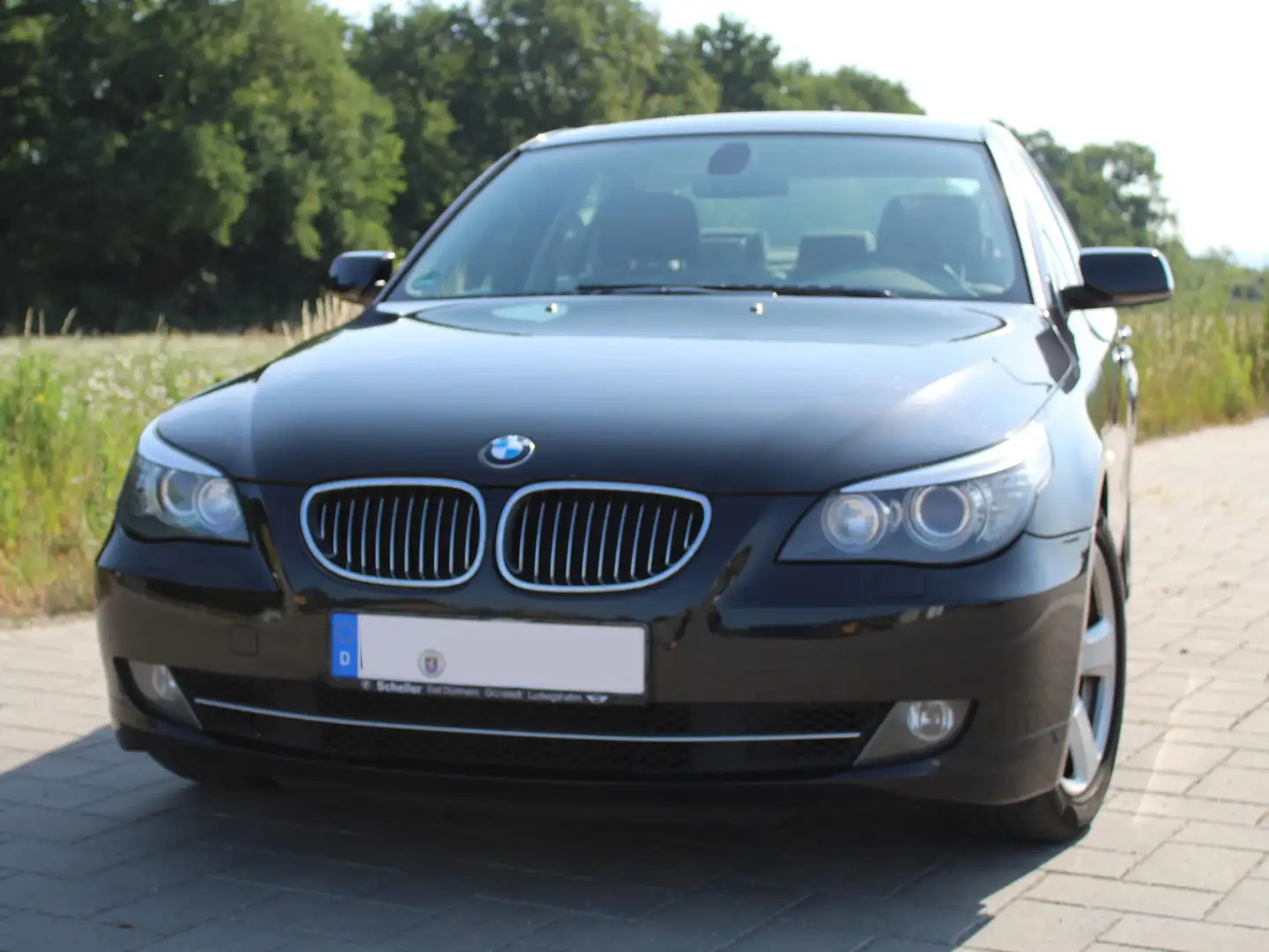 BMW 525 525d Limousine, TÜV & Bremsen neu (06/2025) Schwarz - 1