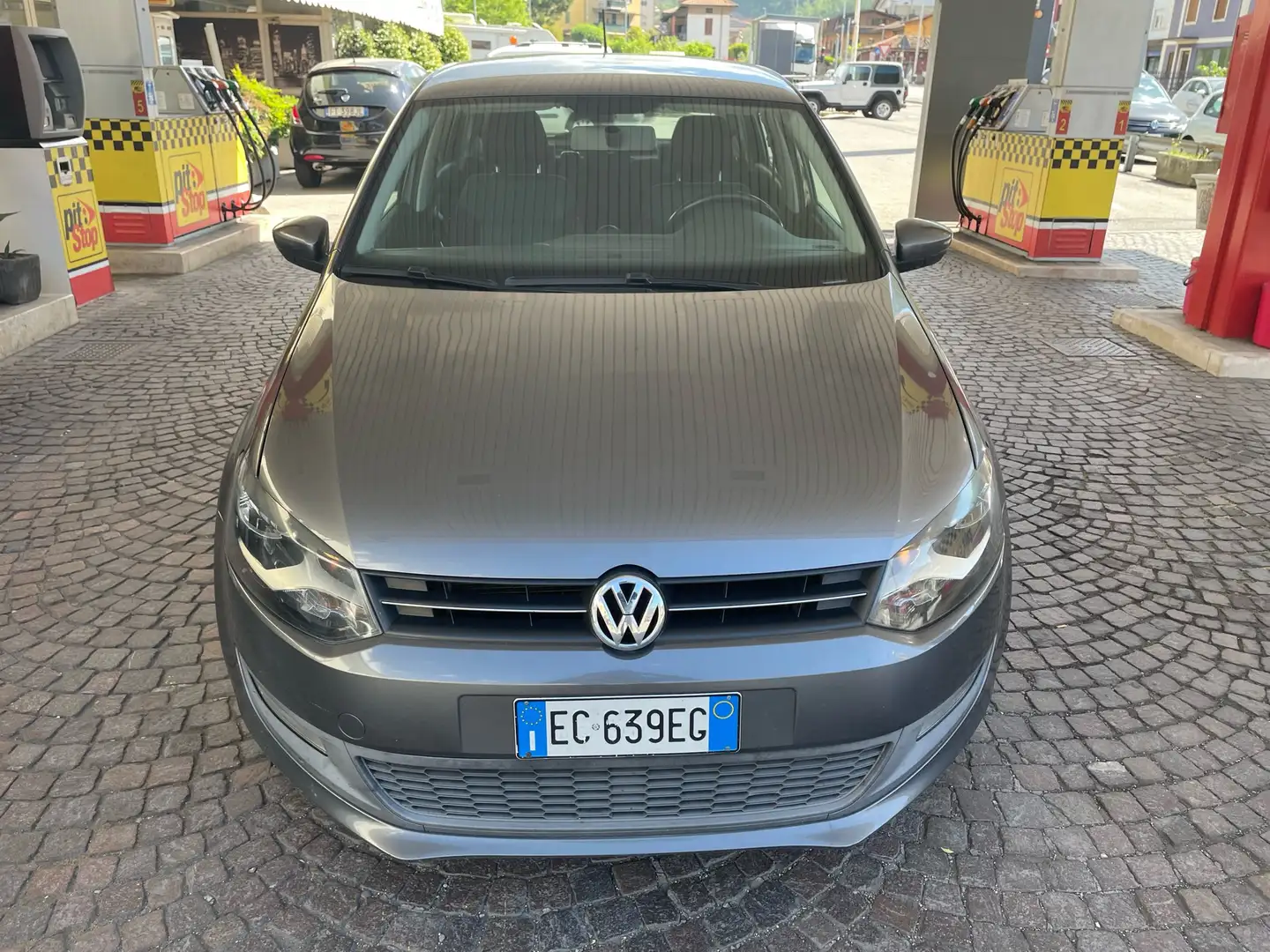Volkswagen Polo 5p 1.6 tdi bm Comfortline Gris - 2