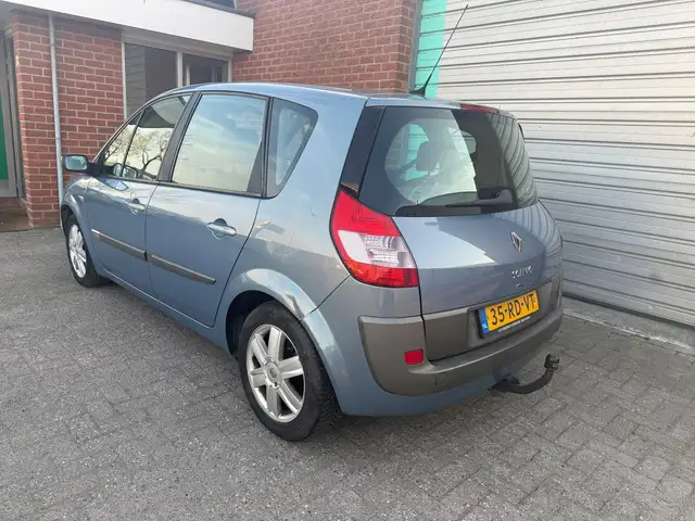Renault Scenic view 4