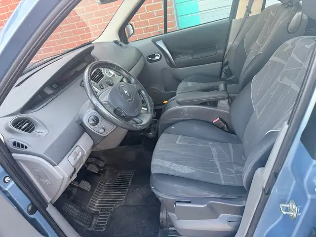 Renault Scenic view 5
