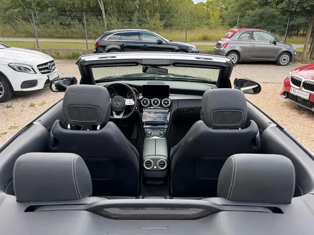 Mercedes-Benz C-Class view 13