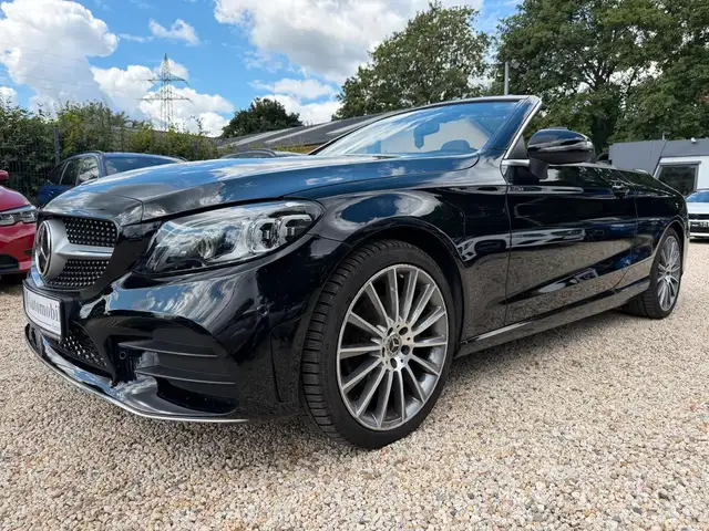 Mercedes-Benz C-Class view 3