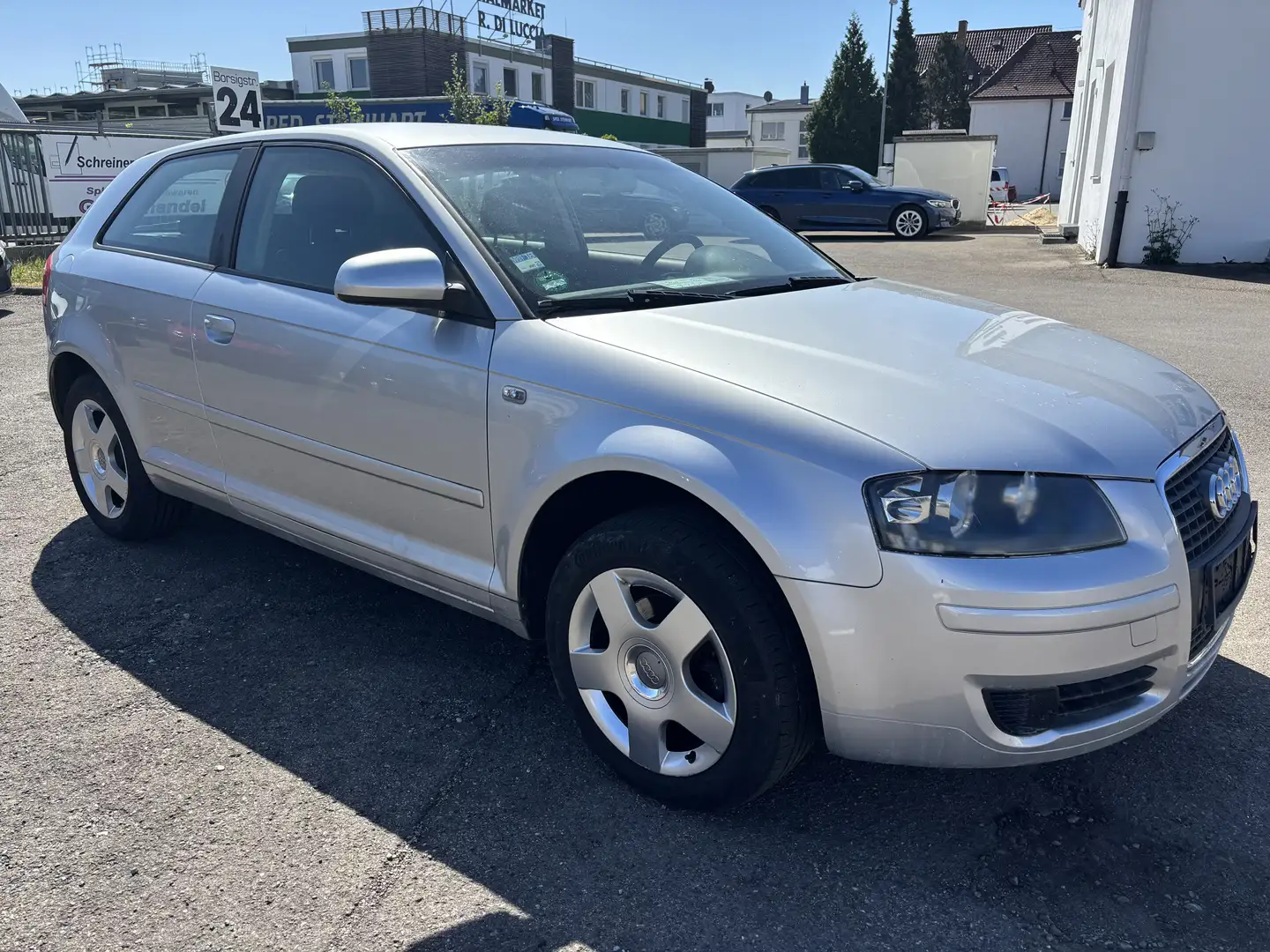 Audi A3 1.6 FSI Ambiente - 2