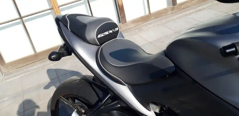 Suzuki GSX-S 1000 - foto 7