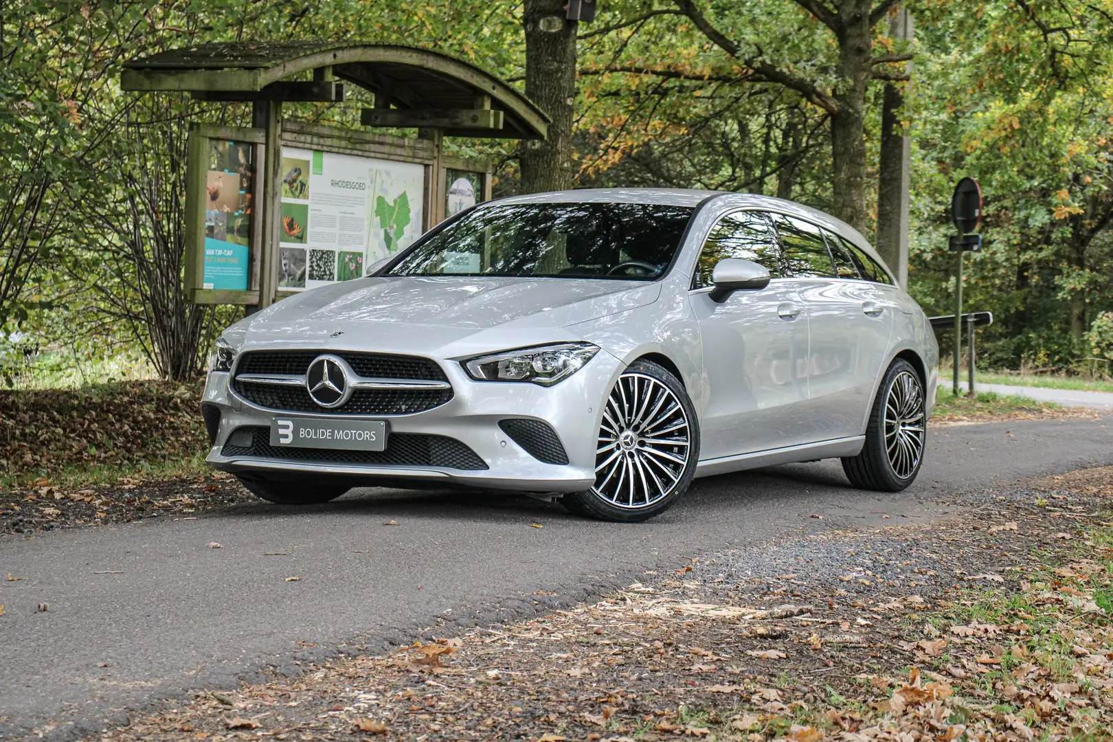 Mercedes-Benz CLA 180 CLA 180 Shooting Brake 7G-DCT *Trekhaak *Camera Argent - 1