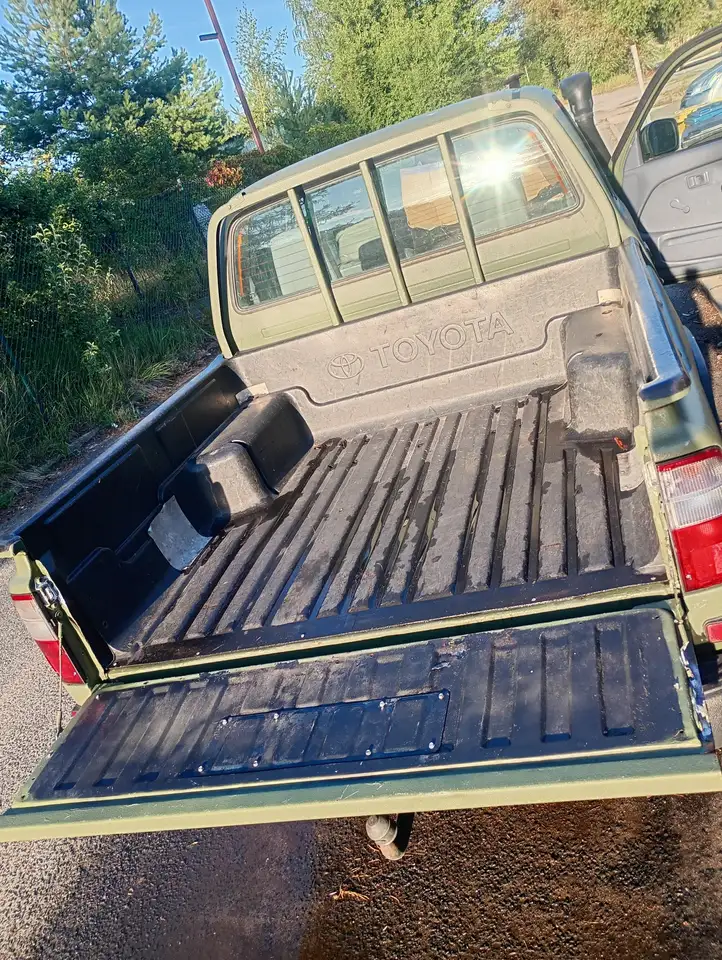 Toyota Hilux 4x4 Double Cab Special sprzedany, foto 8