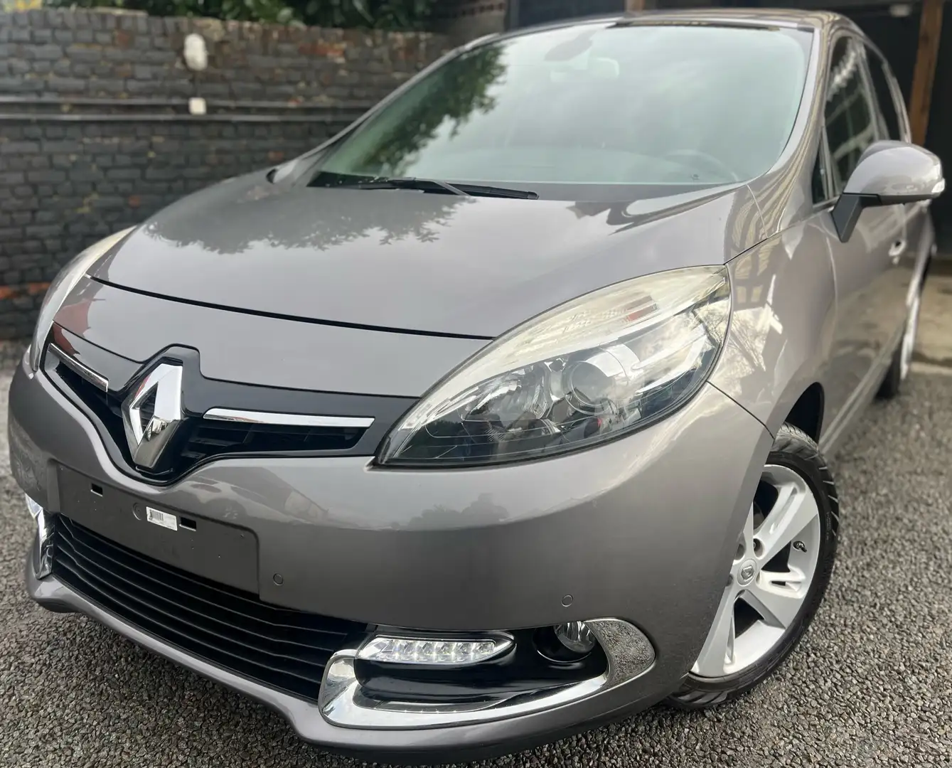 Renault Scenic 1.2 TCe Energy Life / EURO 5b + NAVI + CAR-PASS Grijs - 1