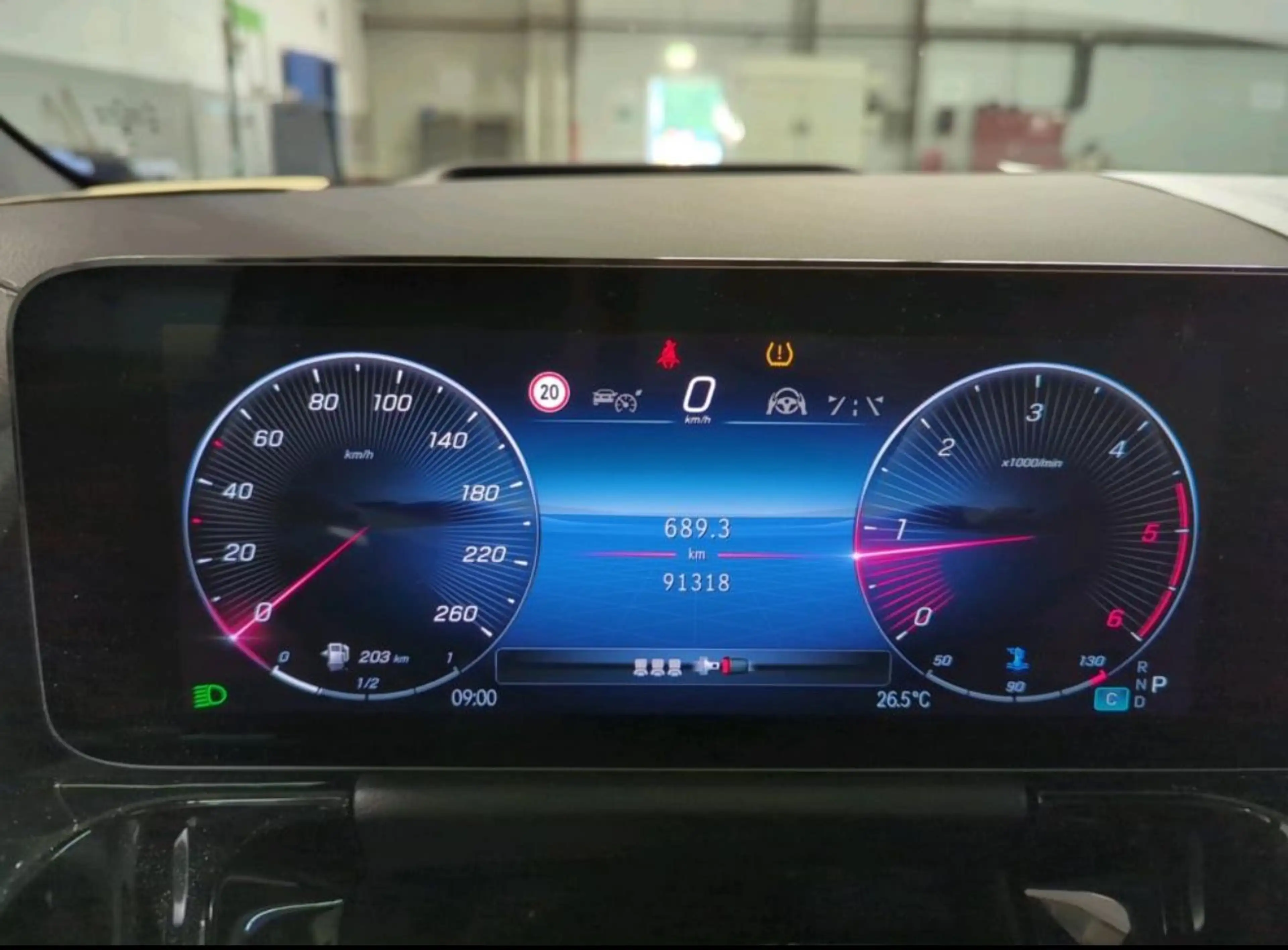 Mercedes-Benz B 220 d AMG LINE NIGHT DISTRO MBUX PANO 360° HUD — photo 8