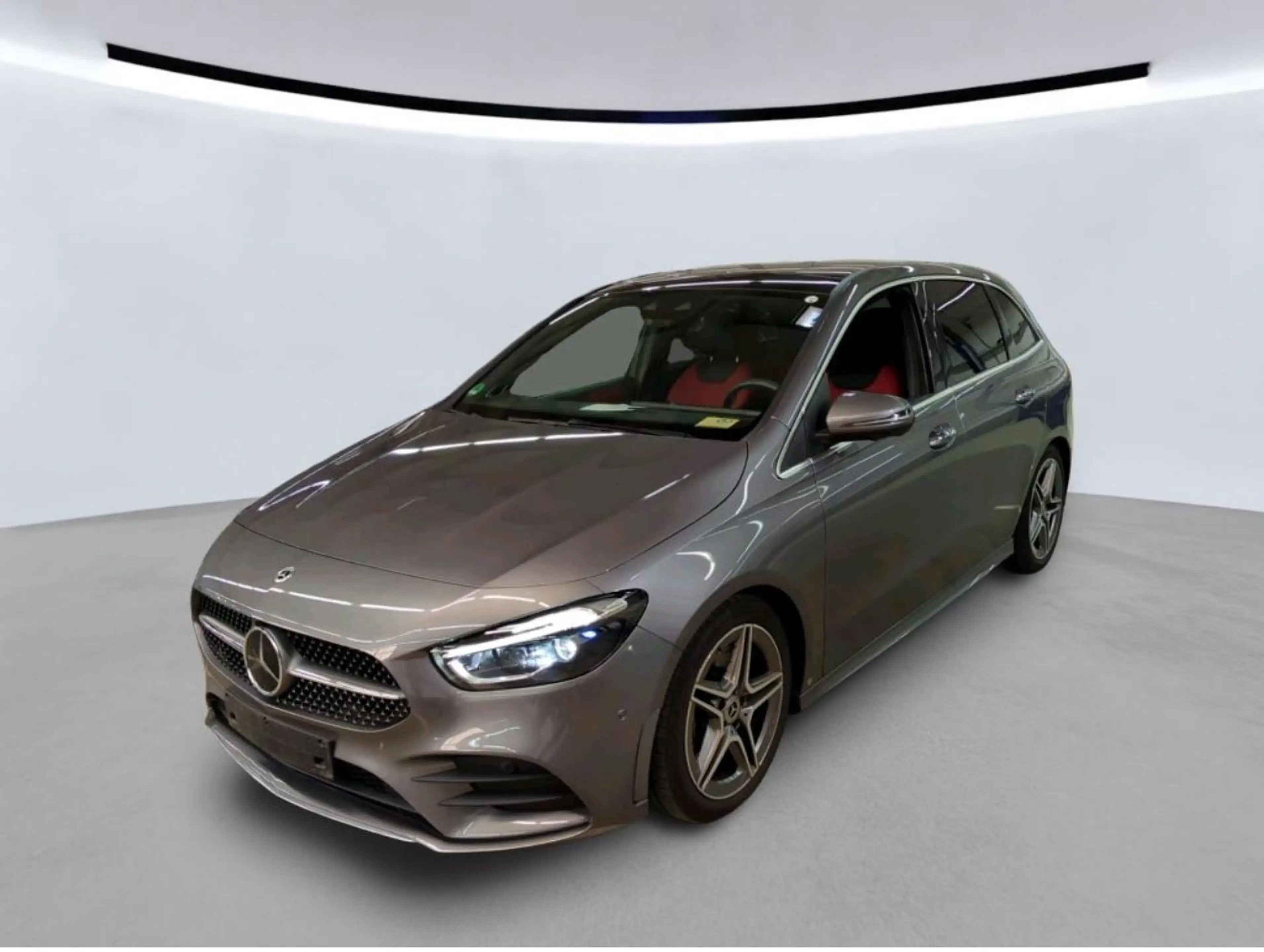 Mercedes-Benz B 220 d AMG LINE NIGHT DISTRO MBUX PANO 360° HUD