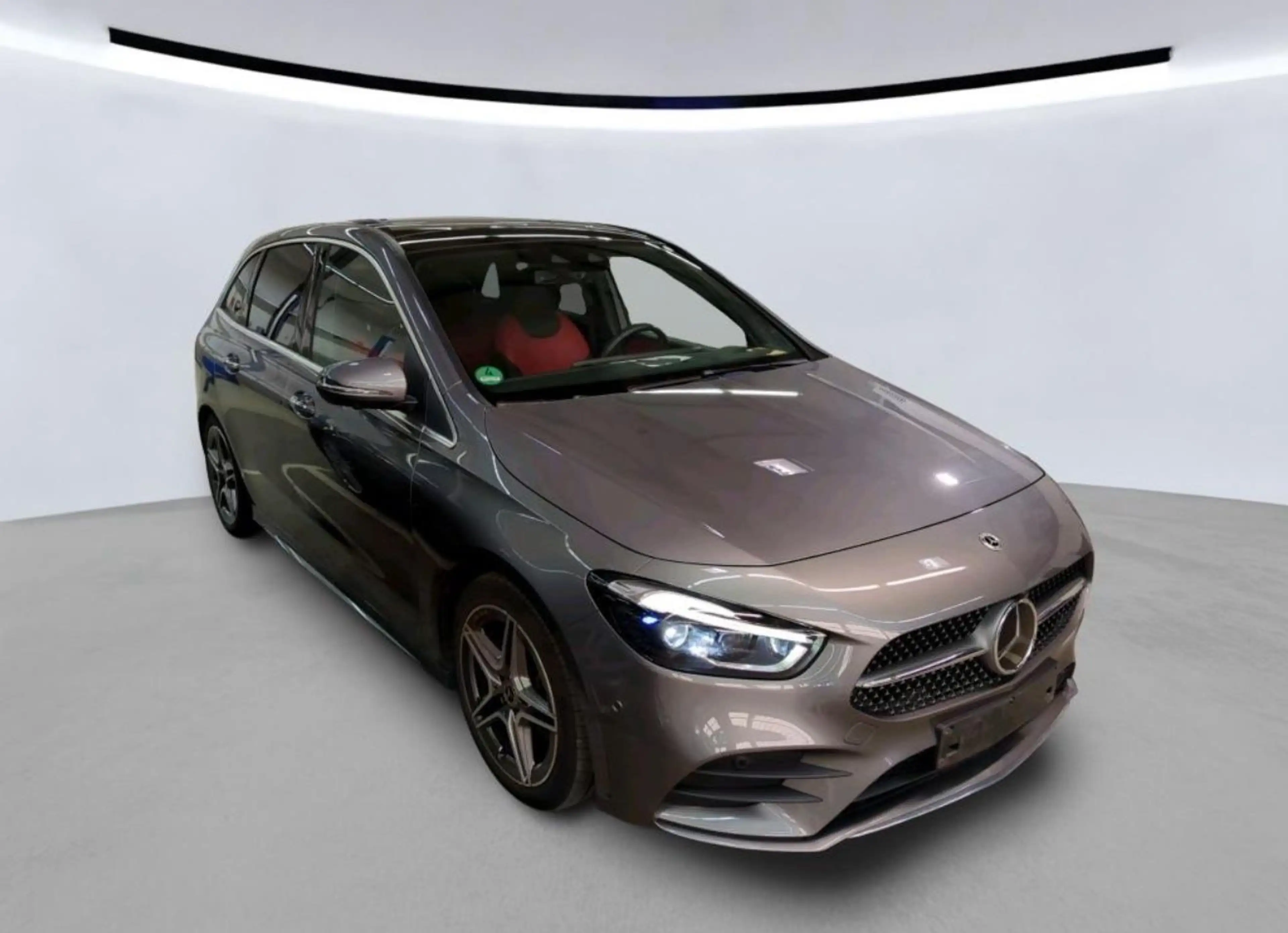 Mercedes-Benz B 220 d AMG LINE NIGHT DISTRO MBUX PANO 360° HUD — photo 2