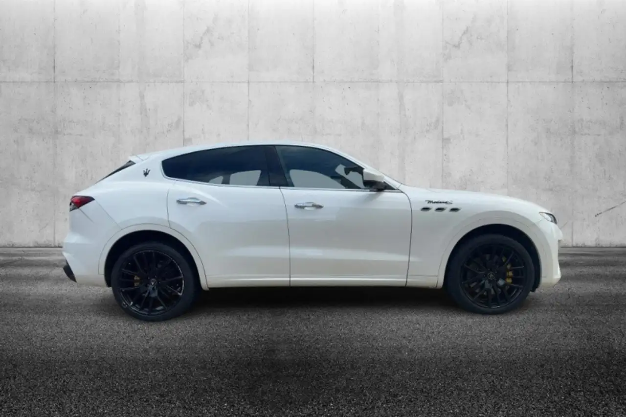 Maserati Levante 2022