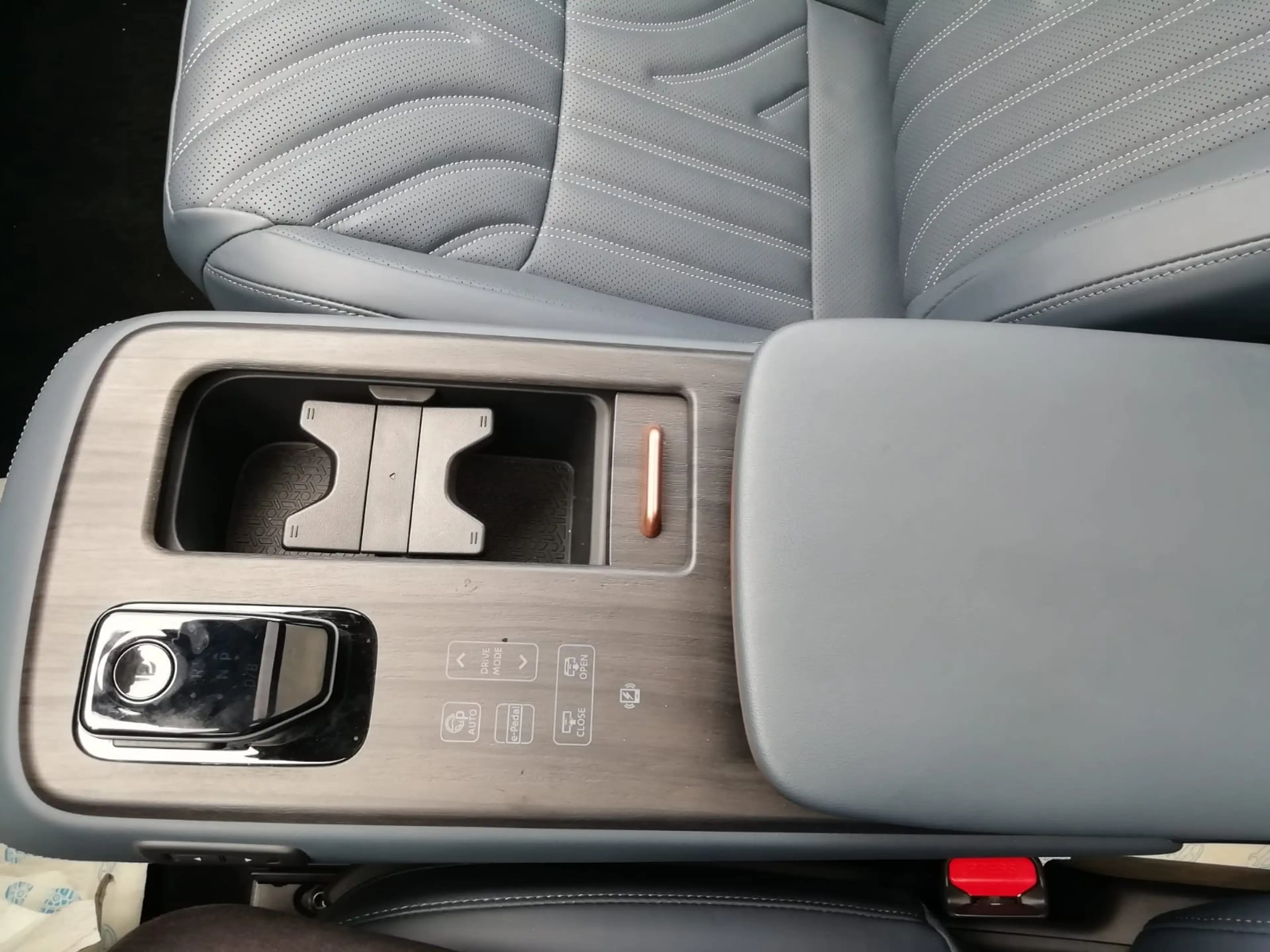Nissan Ariya Ariya 87kWh e-4ORCE Evolve Aut. Evolve — photo 5