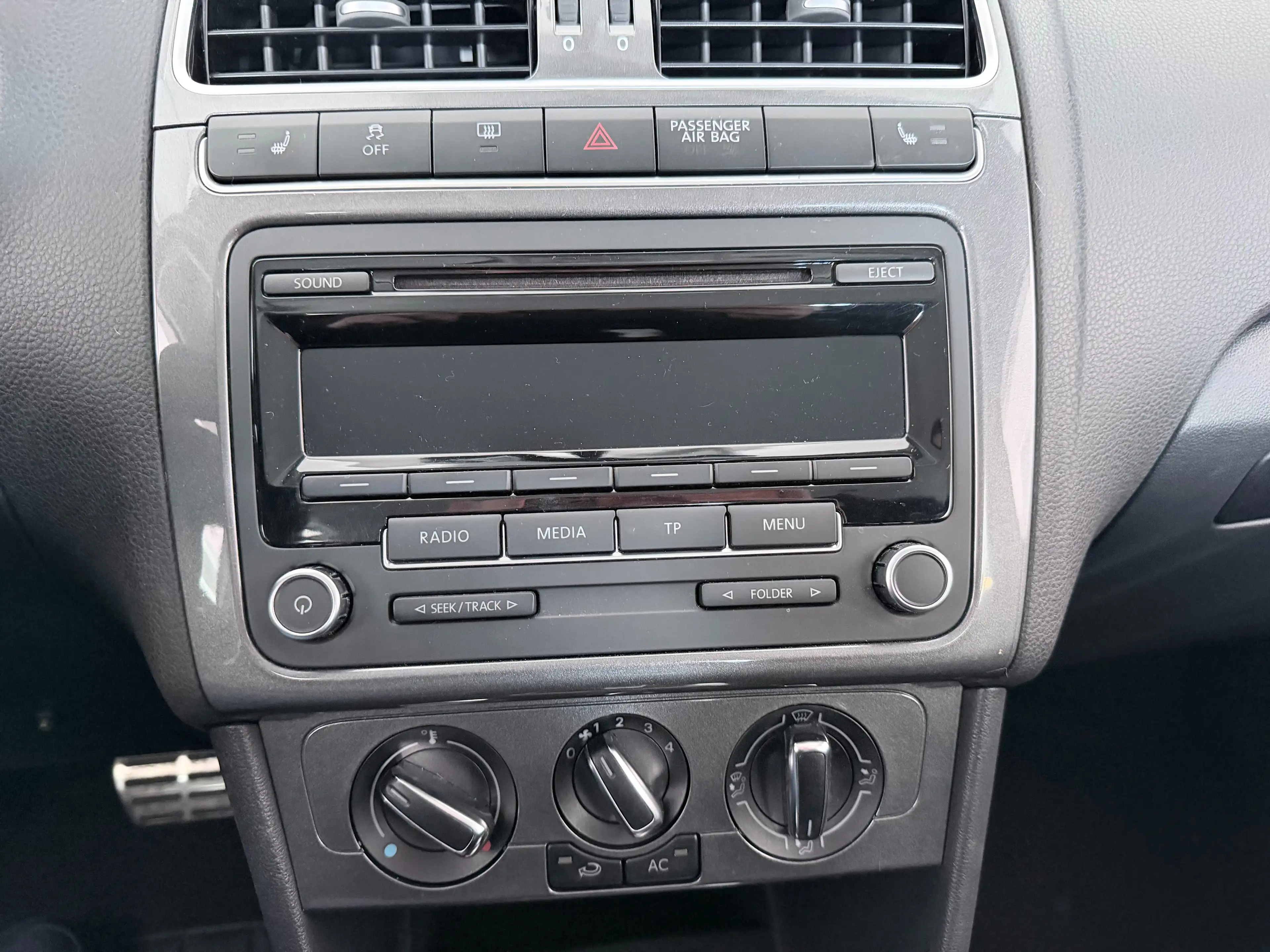 Volkswagen Polo Cross CrossPolo 1,2 TSI DSG — photo 9