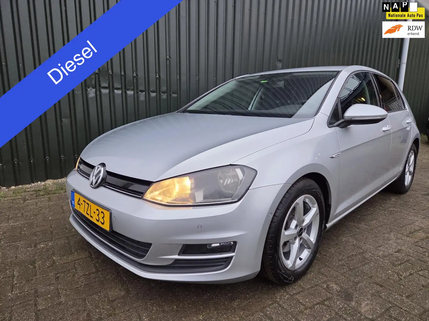 Volkswagen Golf 1.6 TDI Edition dealer onderhouden Argent - 1