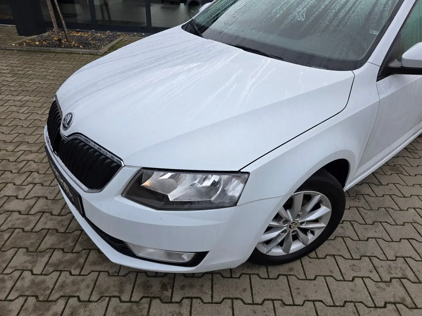 Skoda Octavia Lim. Ambition*PDC*SHZ*Top* Blanc - 2