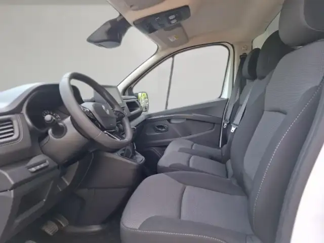 Renault Trafic view 7