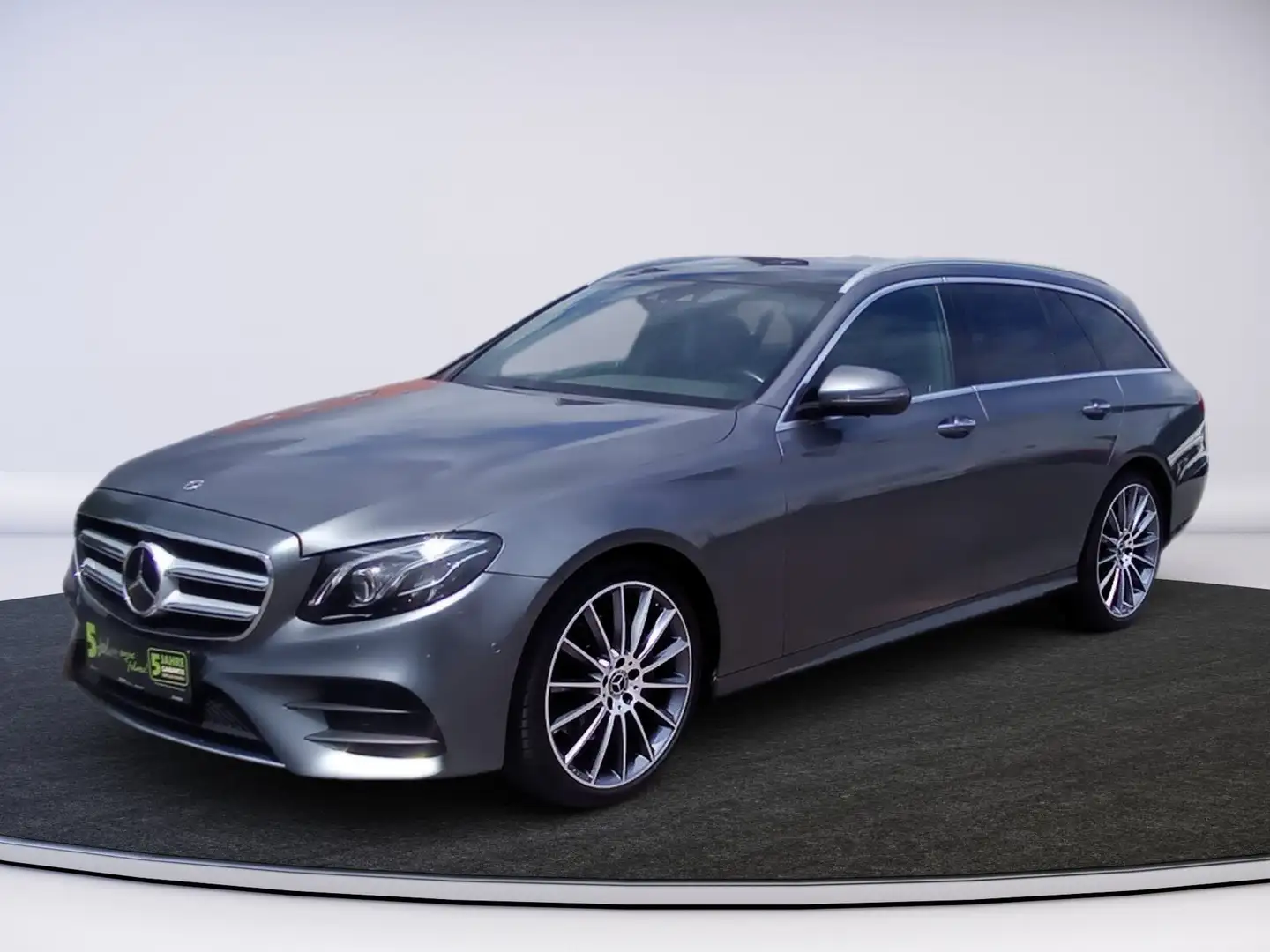 Mercedes-Benz E 220 dT 4M AMG Ö-Edition Premium-Paket Grau - 2