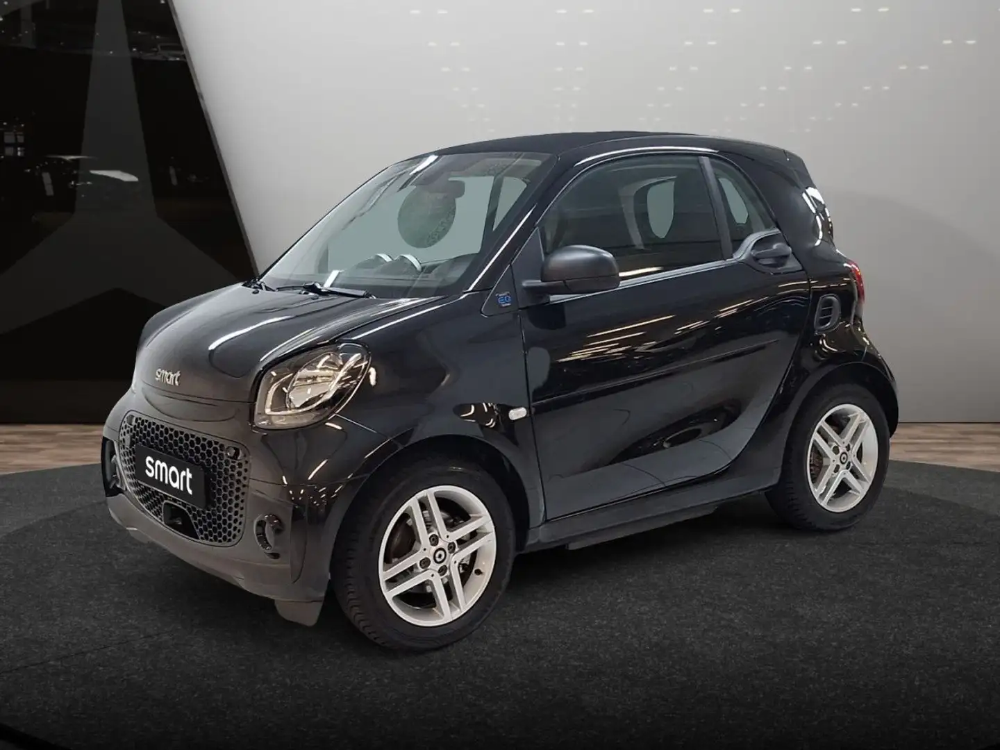 smart forTwo EQ 60kWed cool&Audio SHZ Navi Tempom Klima Noir - 2