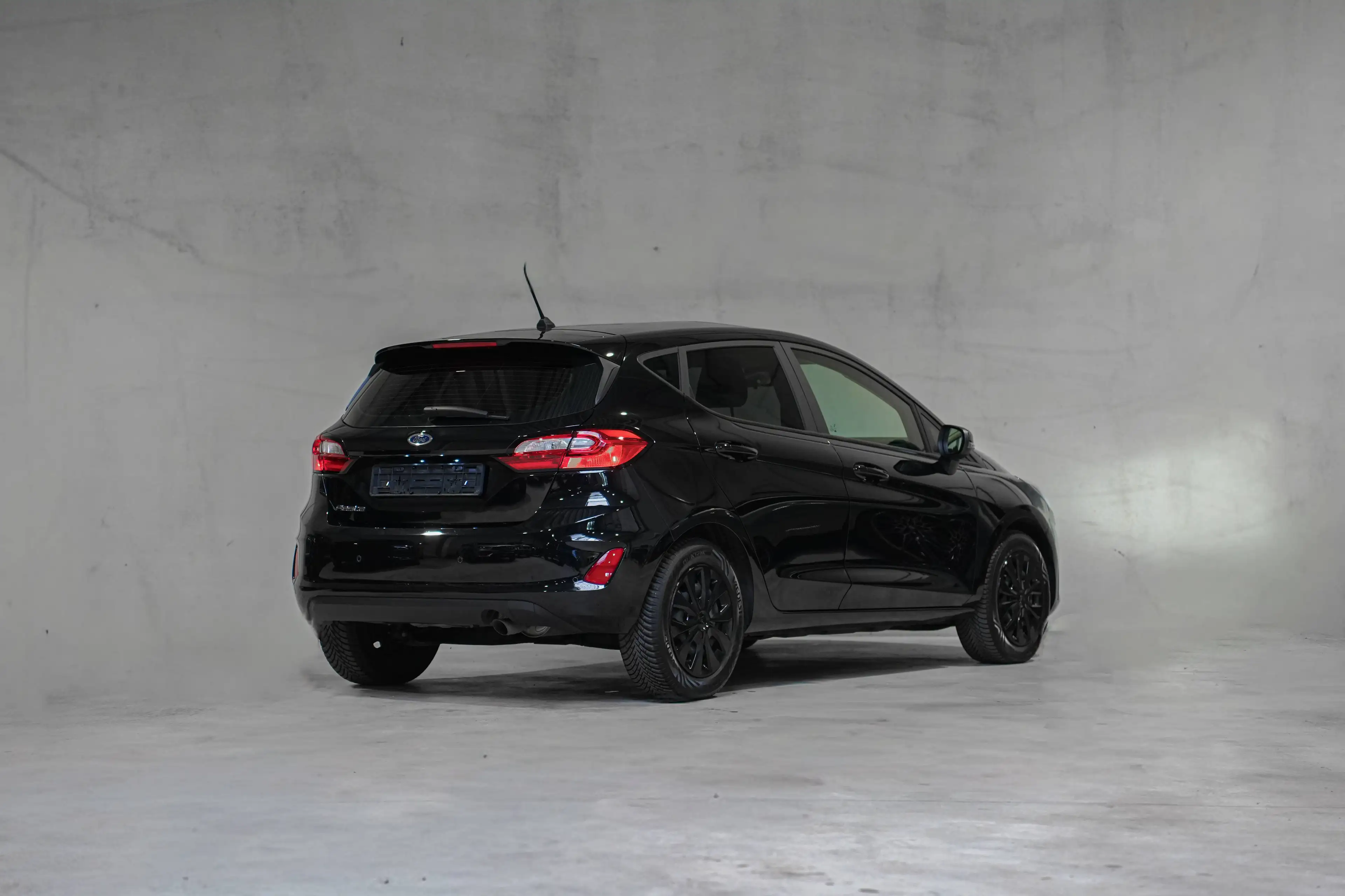 Ford Fiesta 🎁 SUMMER DEAL 🎁 - APPLE CARPLAY | ST STYLE | FULL BLACK | TVA✔️ — photo 4