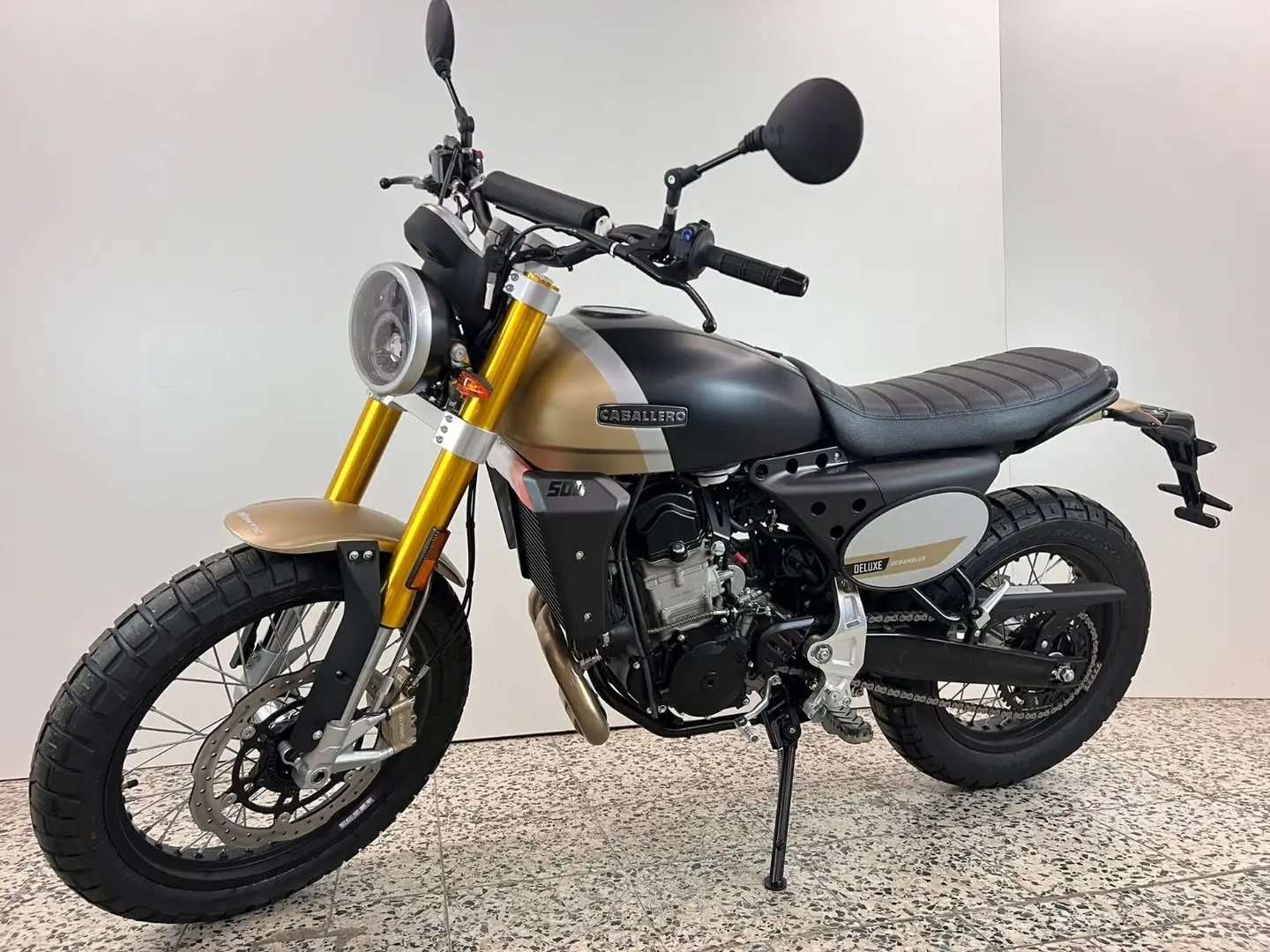Fantic Caballero Scrambler Deluxe 500 ABS Versand 100€ Negro - 2