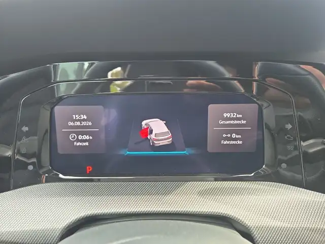 Volkswagen Golf view 9