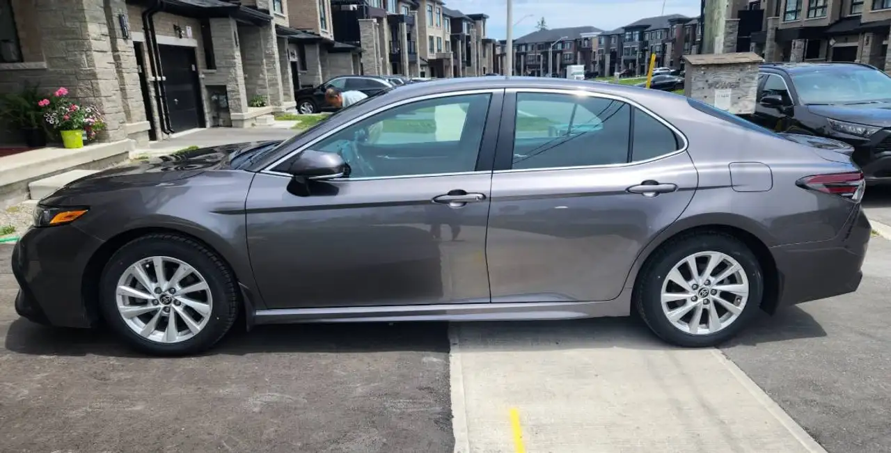 Toyota Camry photo Toyota Camry