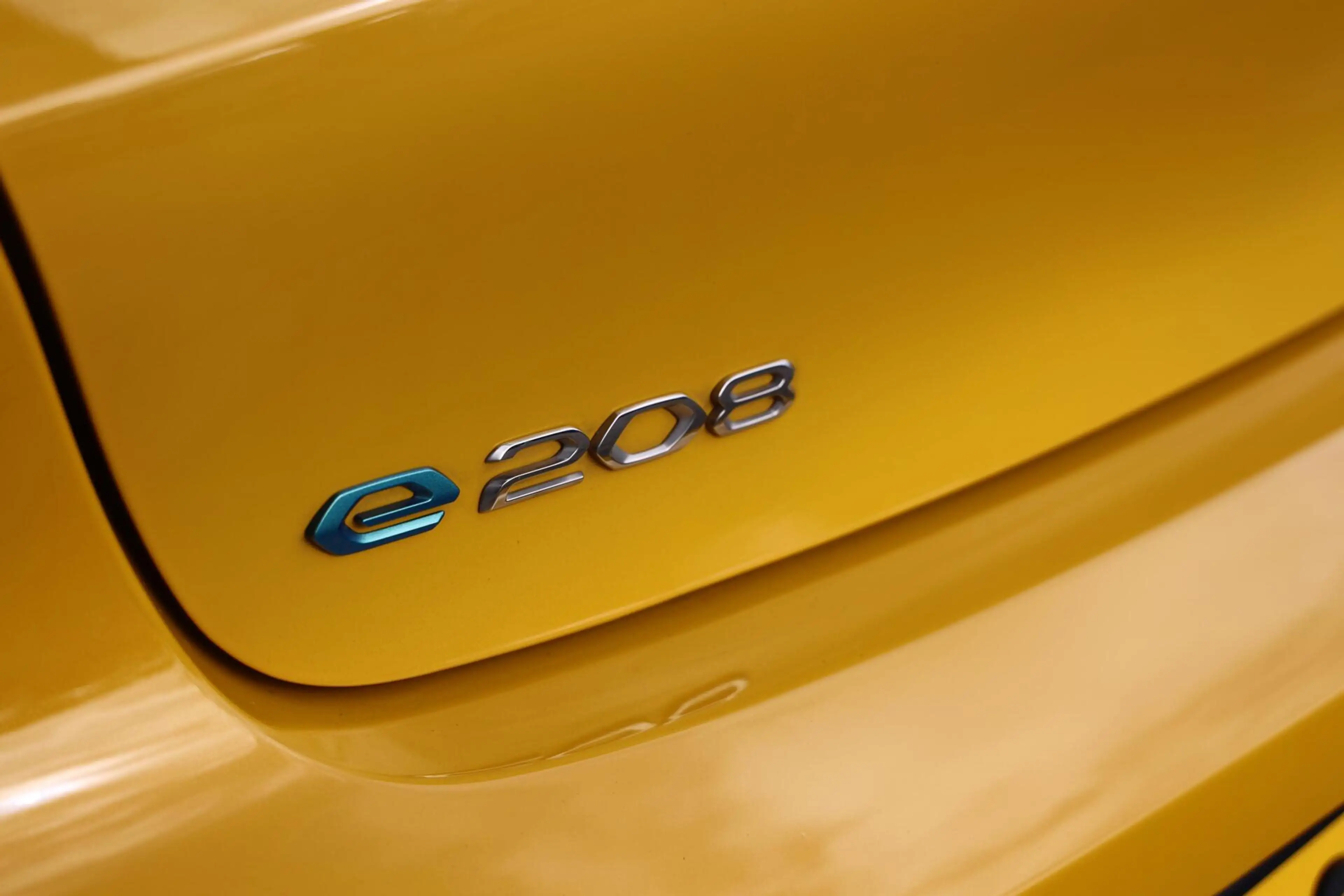 Peugeot e-208 EV GT 350 50 kWh|Pano|Stoelverwarming|Camera|Apple — photo 12