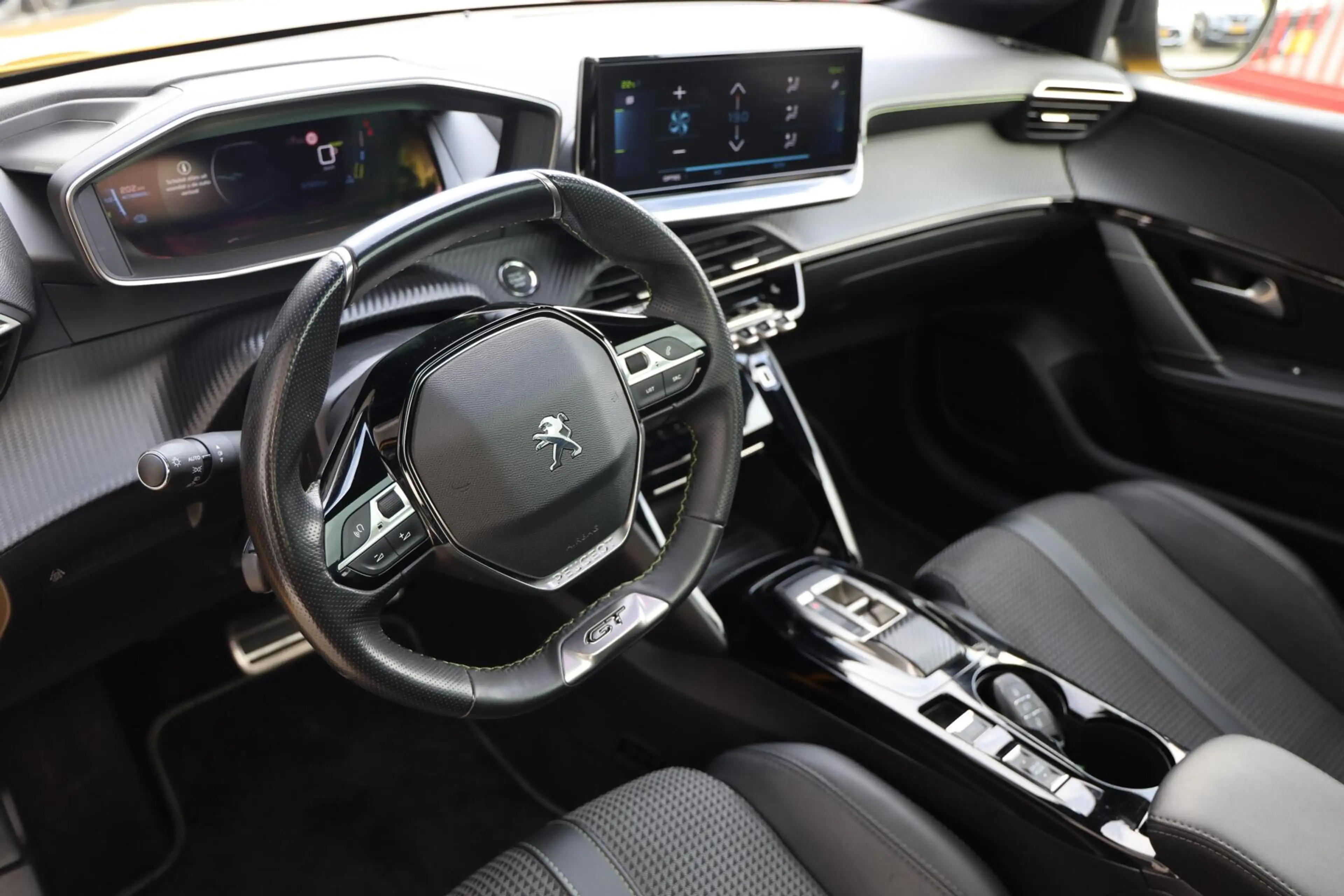 Peugeot e-208 EV GT 350 50 kWh|Pano|Stoelverwarming|Camera|Apple — photo 5