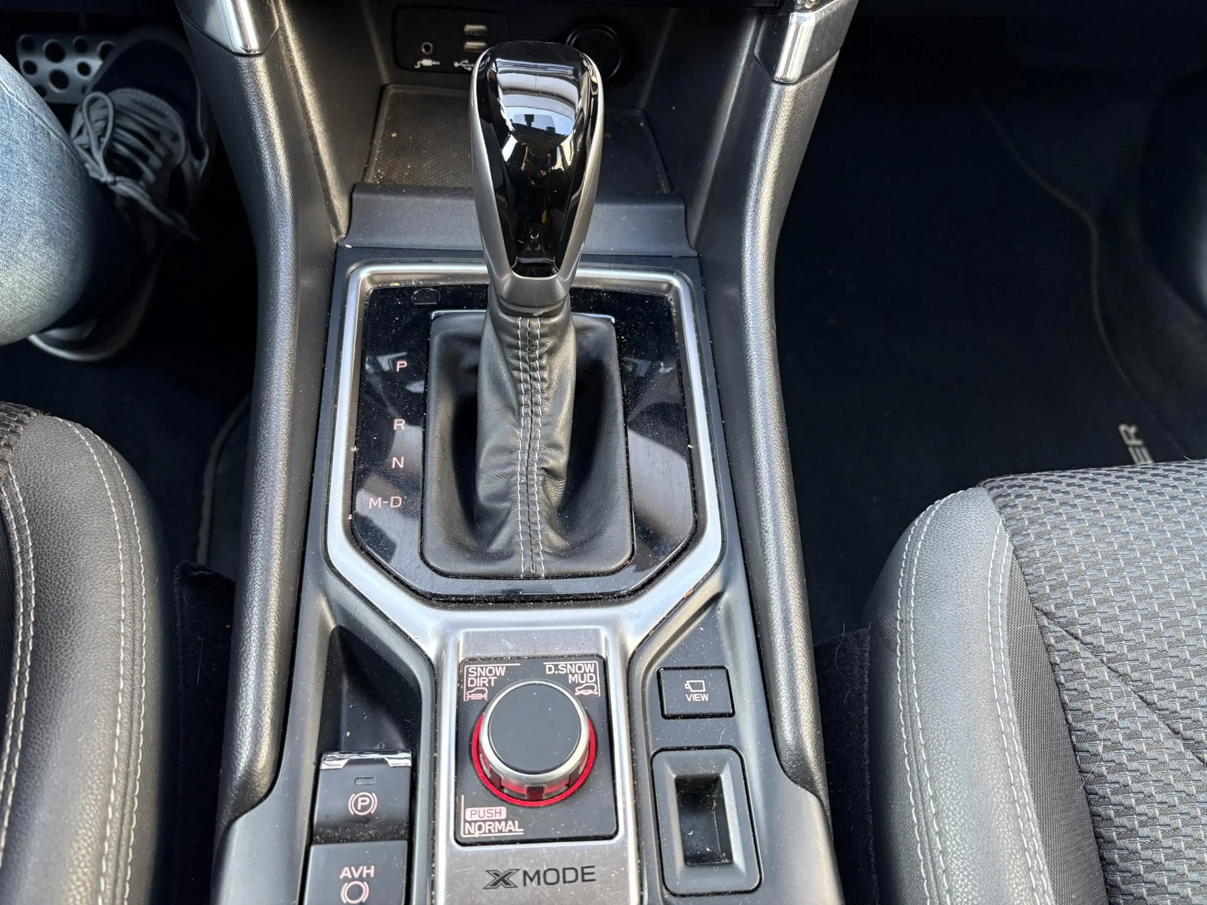 Subaru Forester 2.0i e-BOXER Luxury — photo 32