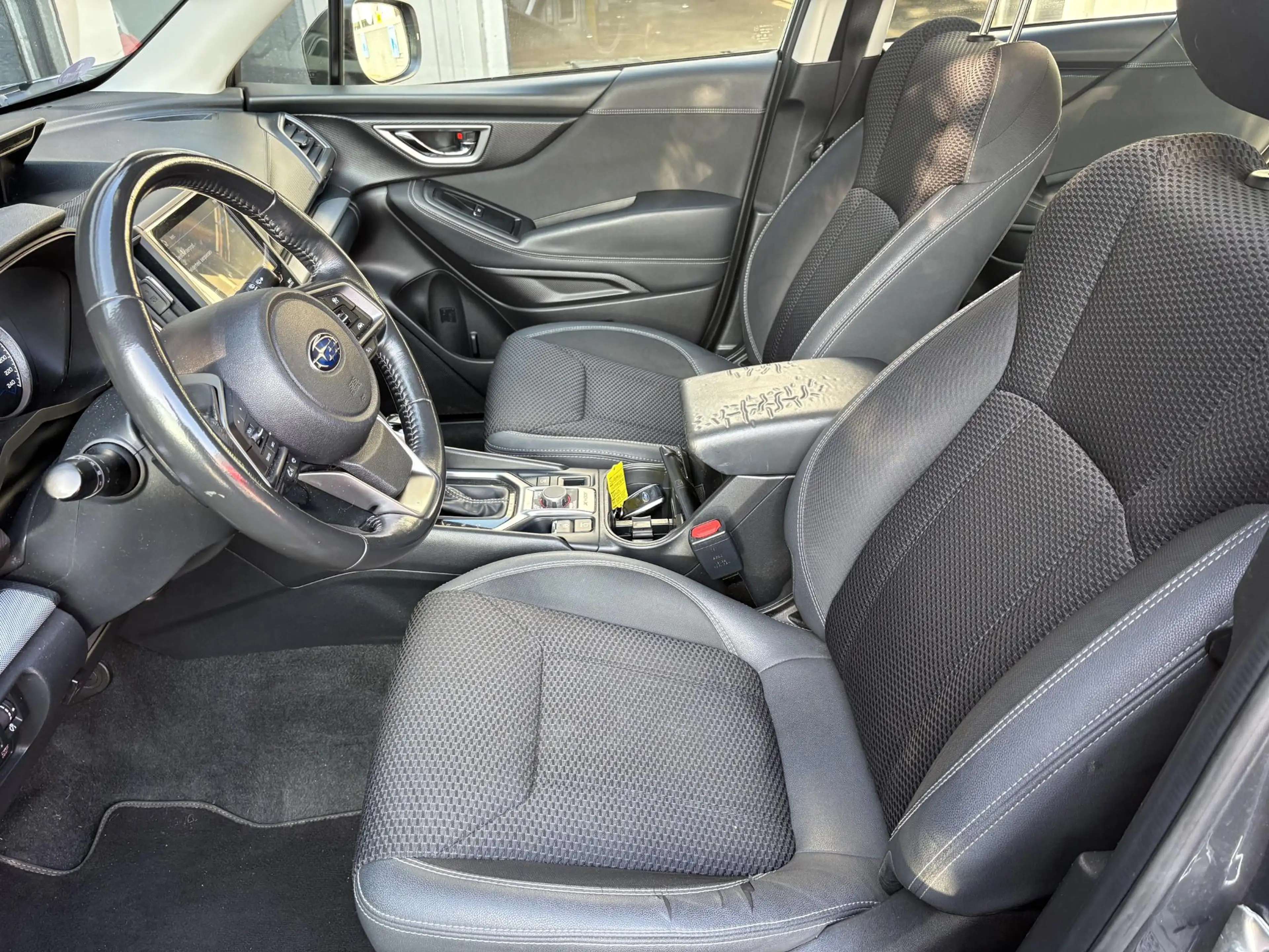 Subaru Forester 2.0i e-BOXER Luxury — photo 12