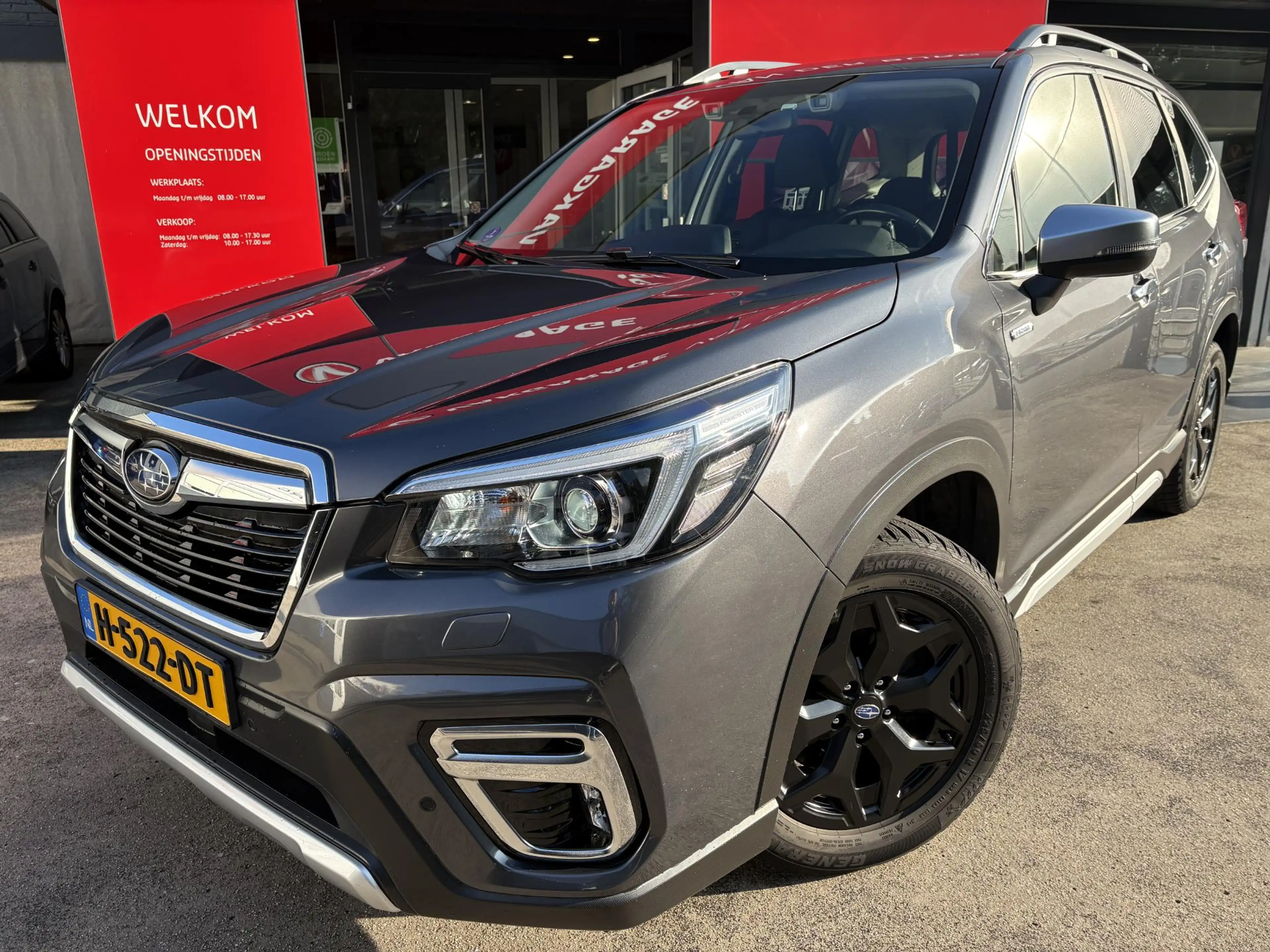 Subaru Forester 2.0i e-BOXER Luxury — photo 2