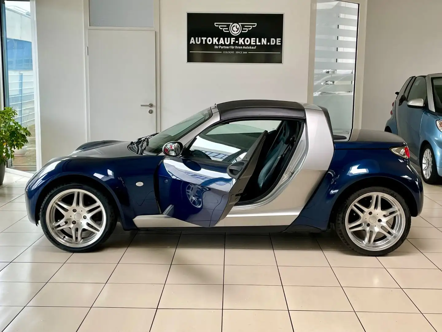 smart roadster roadster/coupe/Nur 60.000km/Leder/Klima Modrá - 1
