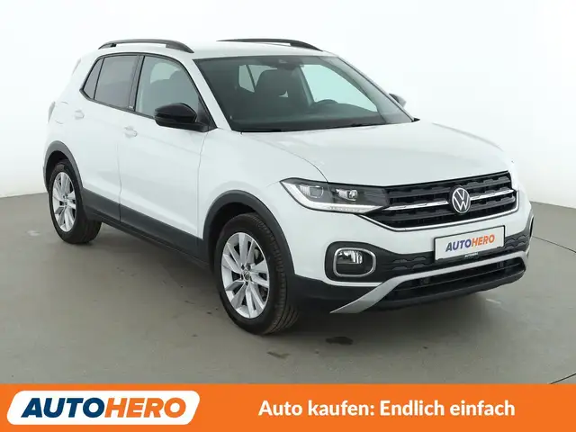 Volkswagen T-Cross view 8