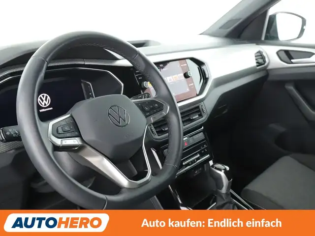 Volkswagen T-Cross view 11