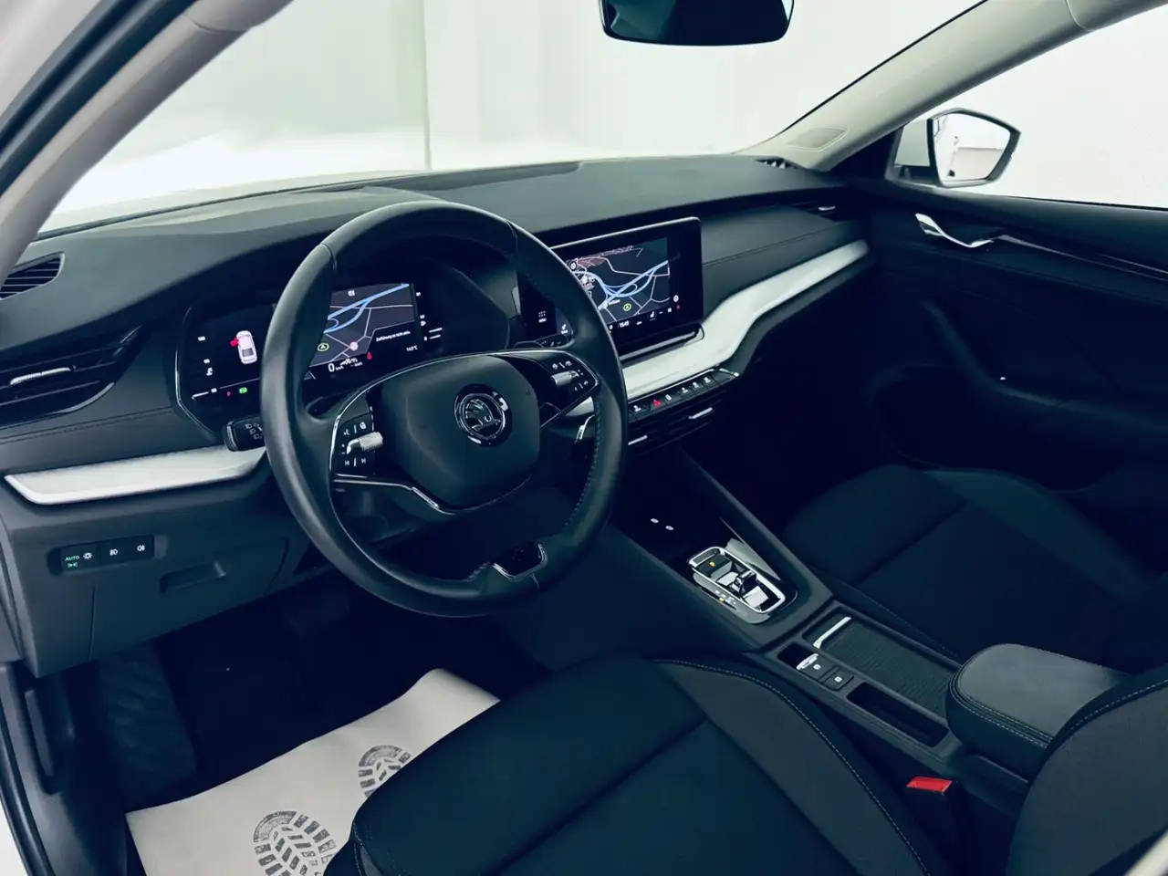 Skoda Octavia Lim. Tour 1.0 TSI e-TEC *1.H *ACC* 8xRE, миниатюра 2