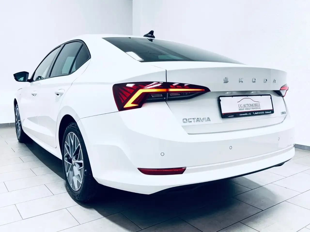 Skoda Octavia Lim. Tour 1.0 TSI e-TEC *1.H *ACC* 8xRE, миниатюра 16