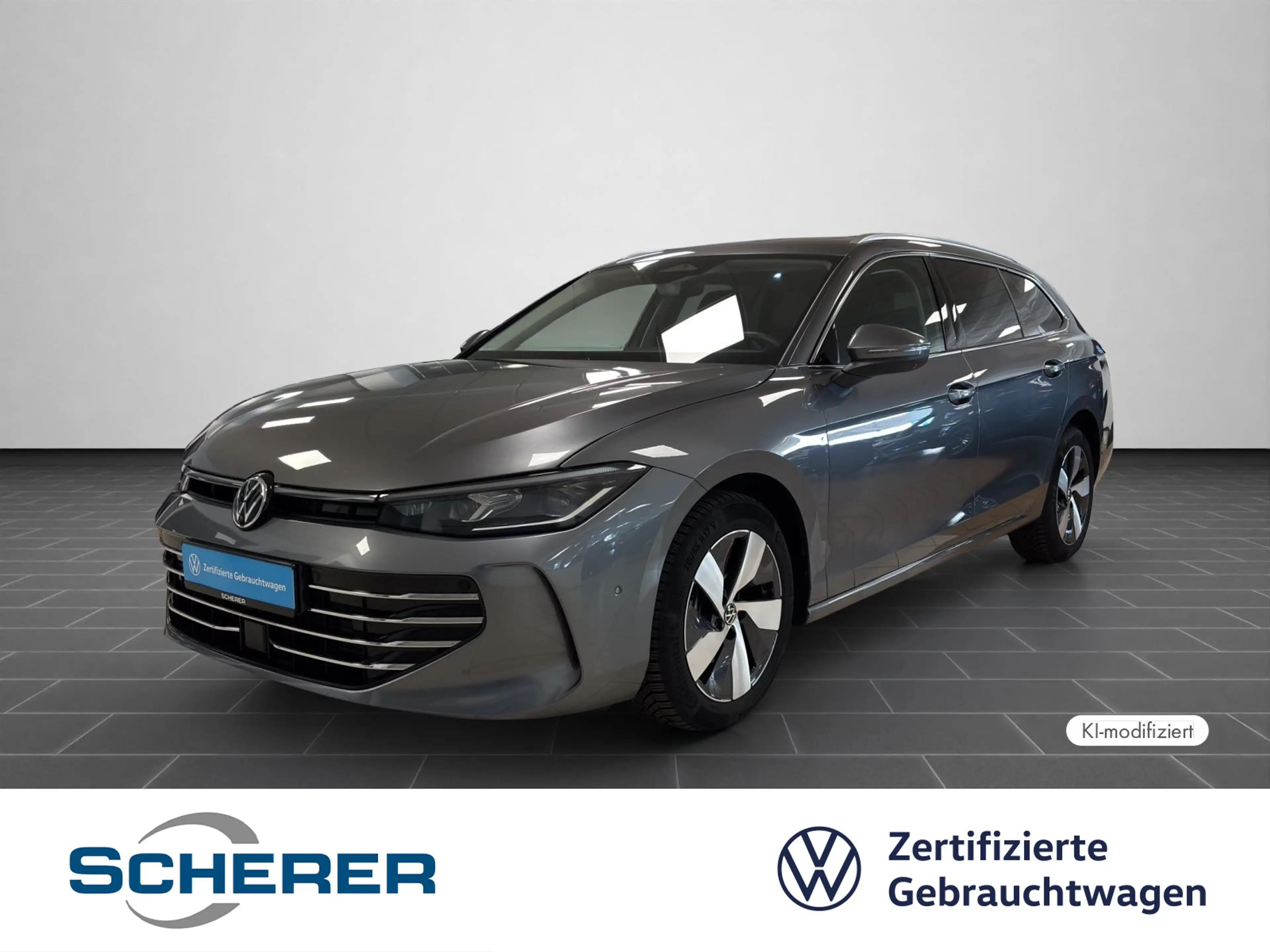 Volkswagen Passat Variant Passat 2.0 TDI Elegance DSG NAVI PANO HUD AHK 36