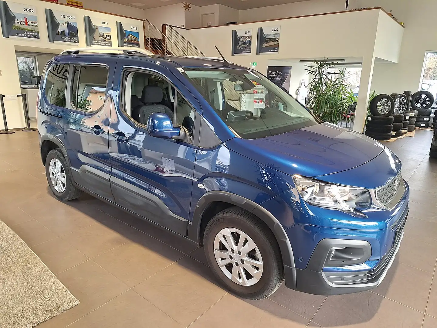 Peugeot Rifter 1,2 PureTech 110 S&S Allure Blau - 2