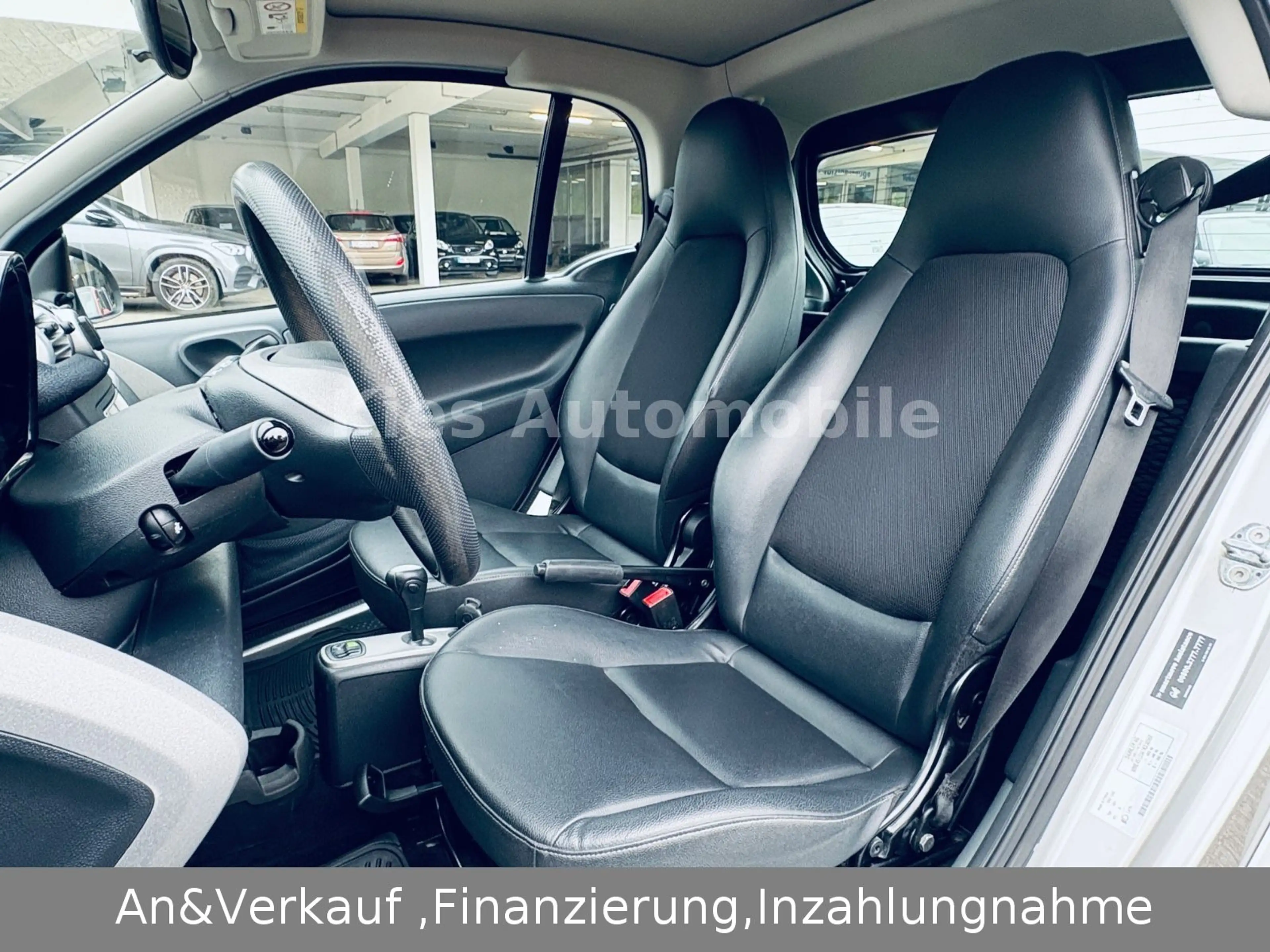 smart forTwo Passion AUTOM/SERVO/LEDER/SITZH/NAVI/ALU — photo 9